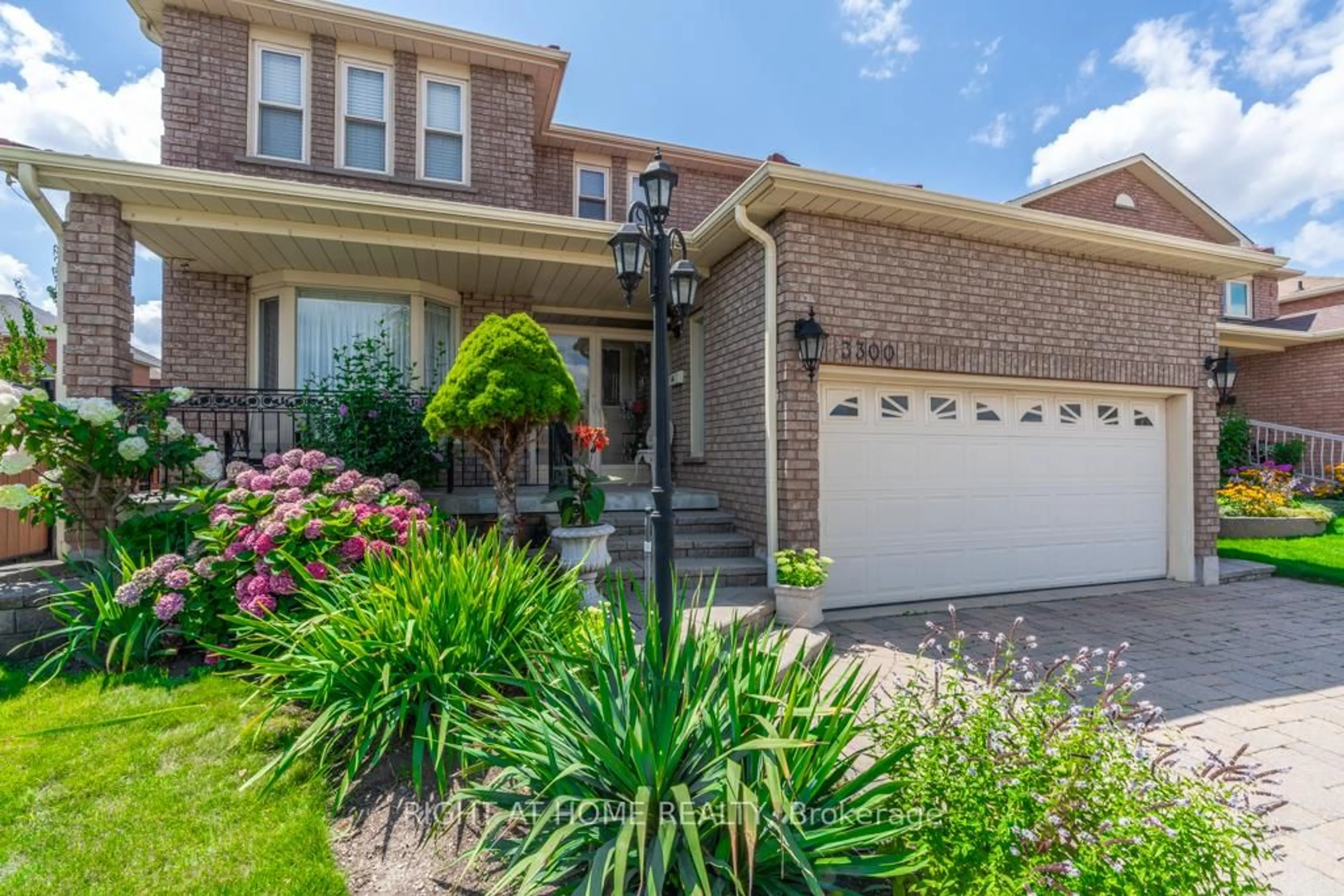 Home with brick exterior material, street for 3300 Redmond Rd, Mississauga Ontario L5B 3X1