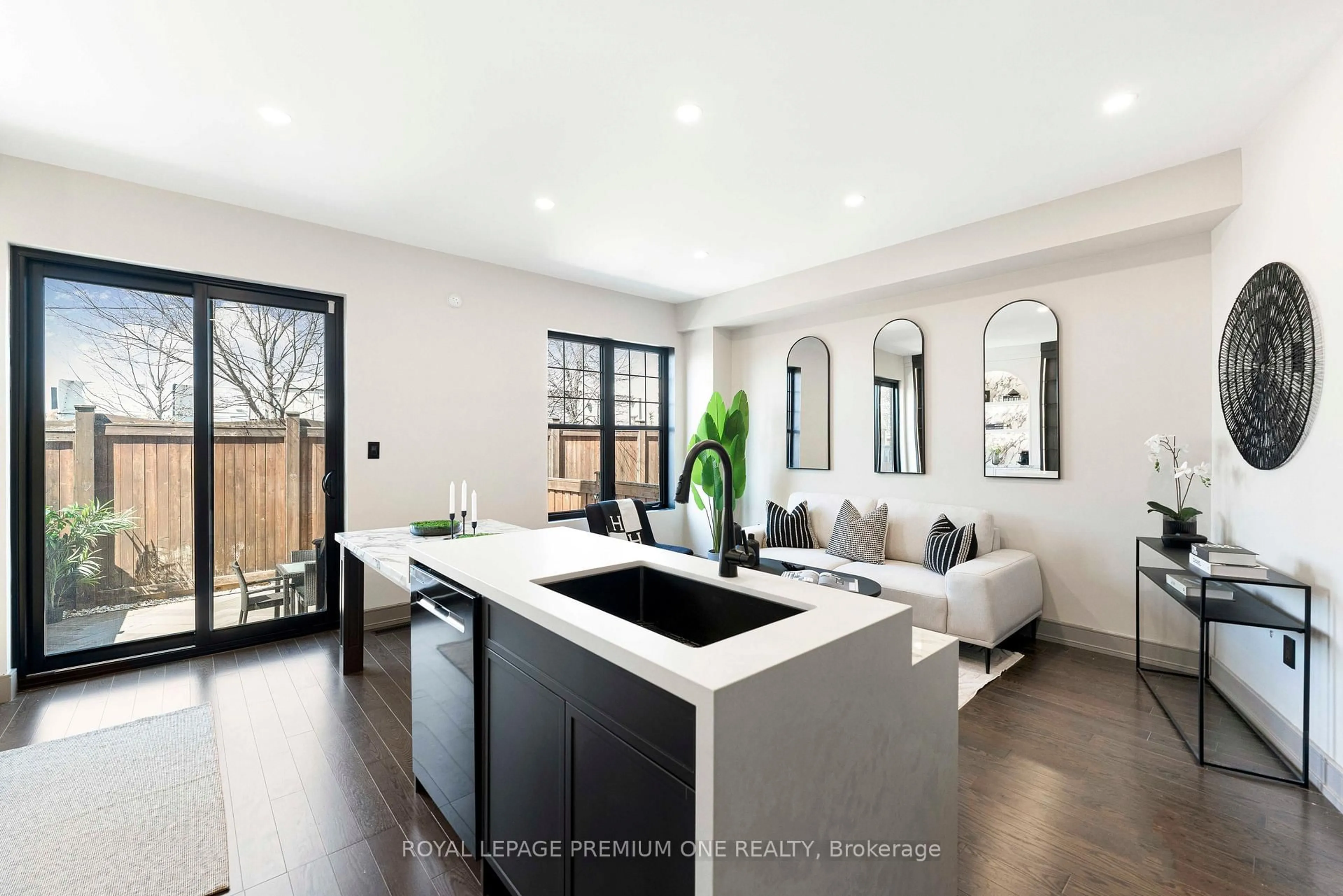 Open concept kitchen, unknown for 18 Morra Ave, Caledon Ontario L7E 4K5