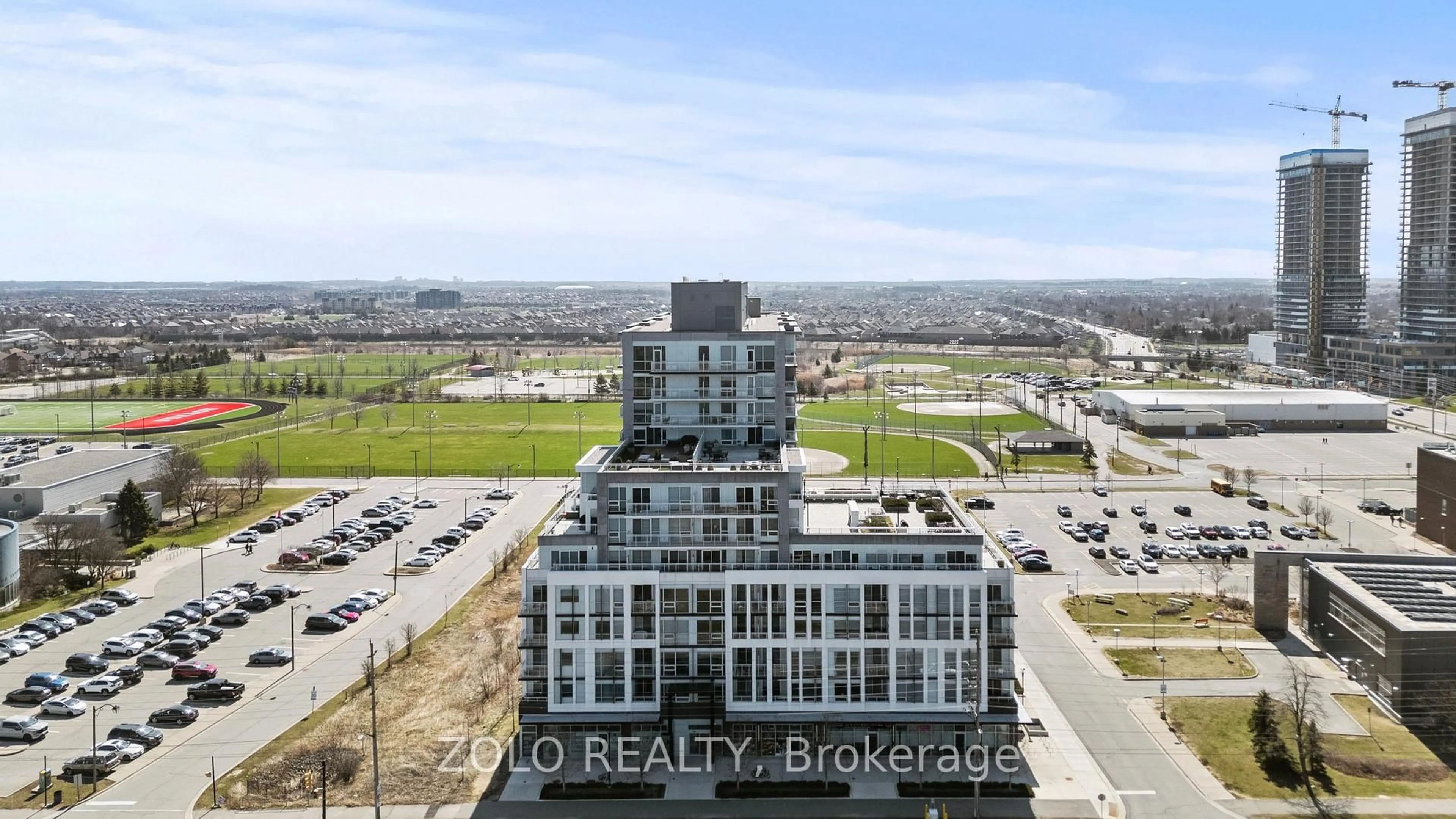 A pic from outside/outdoor area/front of a property/back of a property/a pic from drone, city buildings view from balcony for 1050 Main St #618, Milton Ontario L9T 9M3