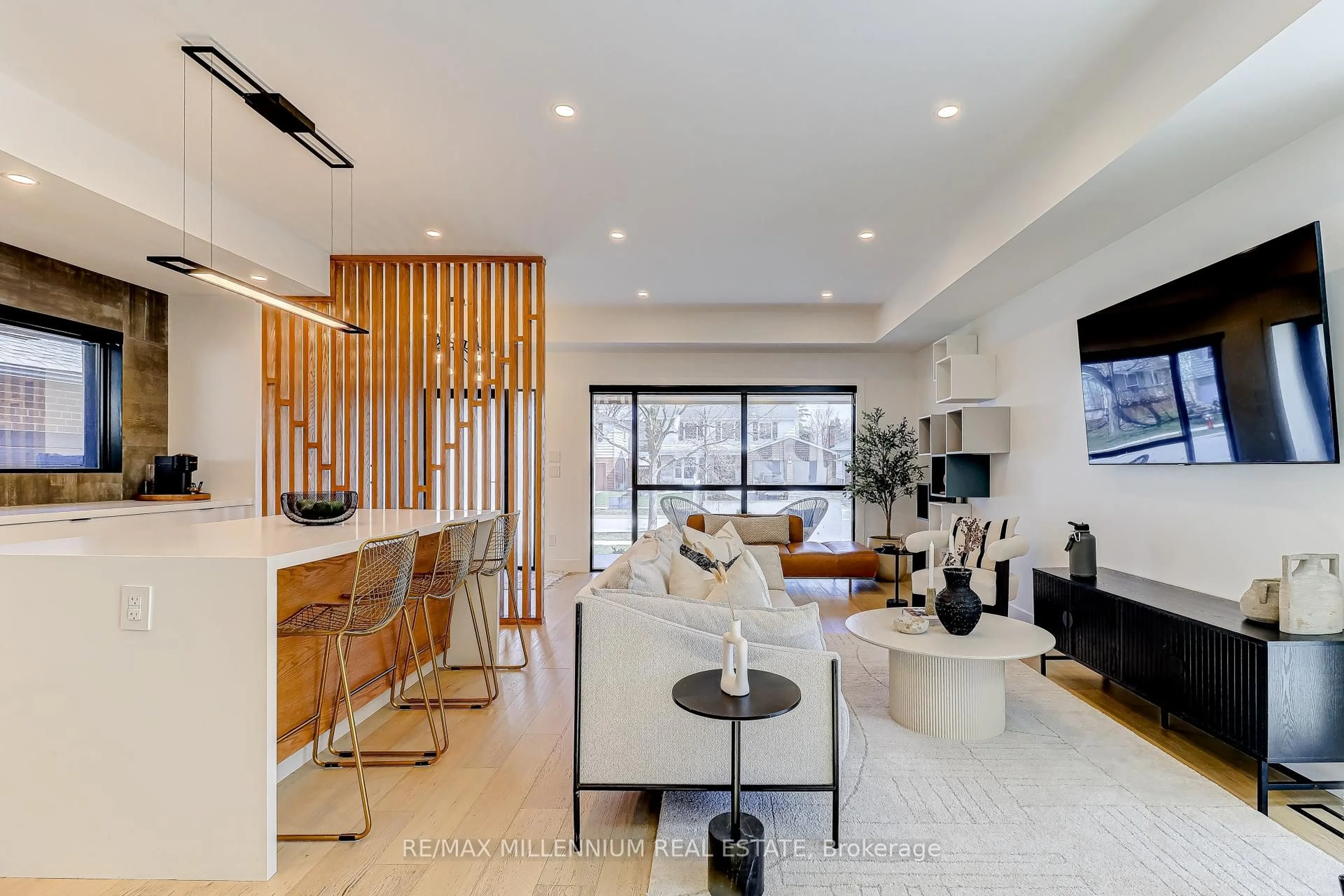 Unknown for 2498 Frankfield Rd, Mississauga Ontario L5K 2A6