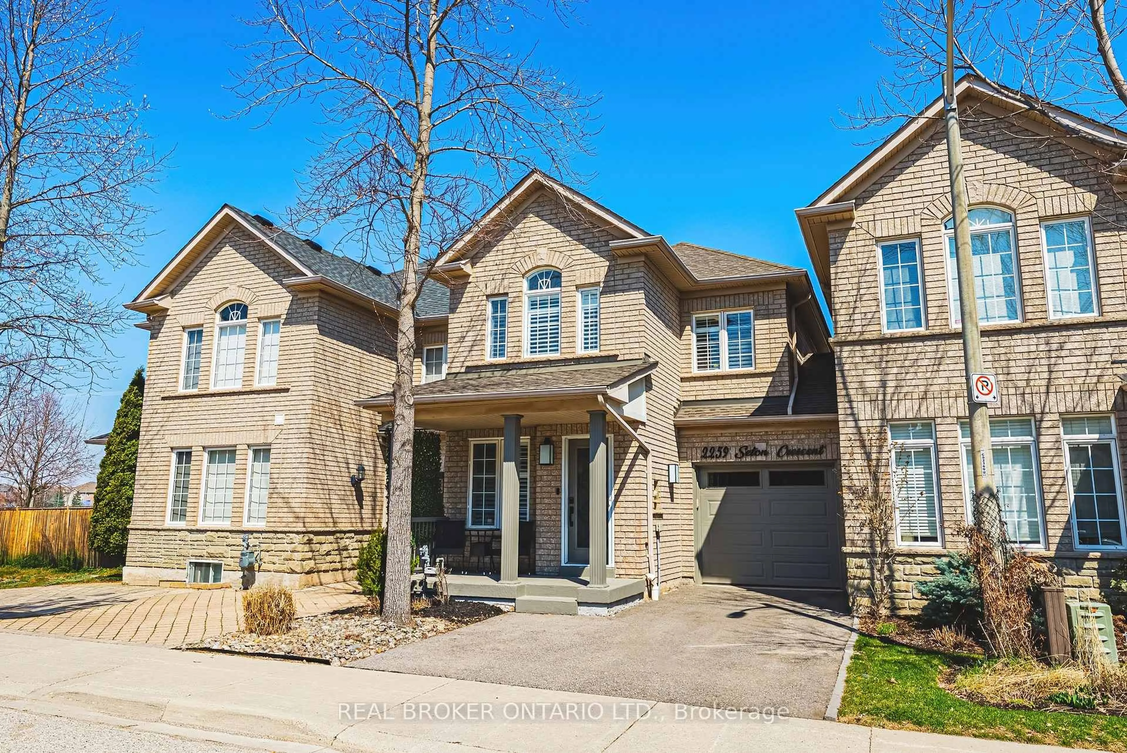 Home with brick exterior material, street for 2259 Seton Cres, Burlington Ontario L7L 6Y4