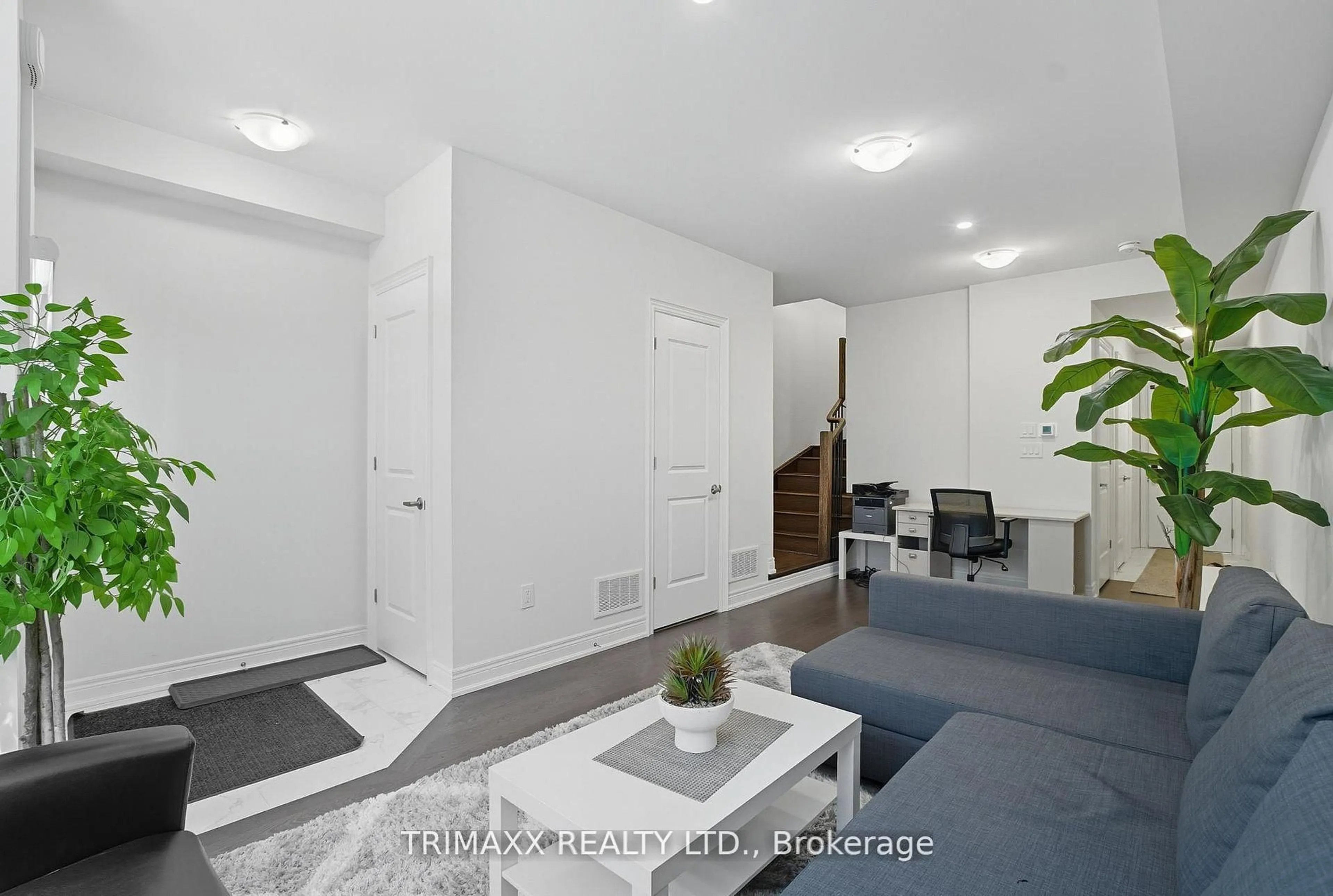 Unknown for 389 Inspire Blvd, Brampton Ontario L6R 4E4