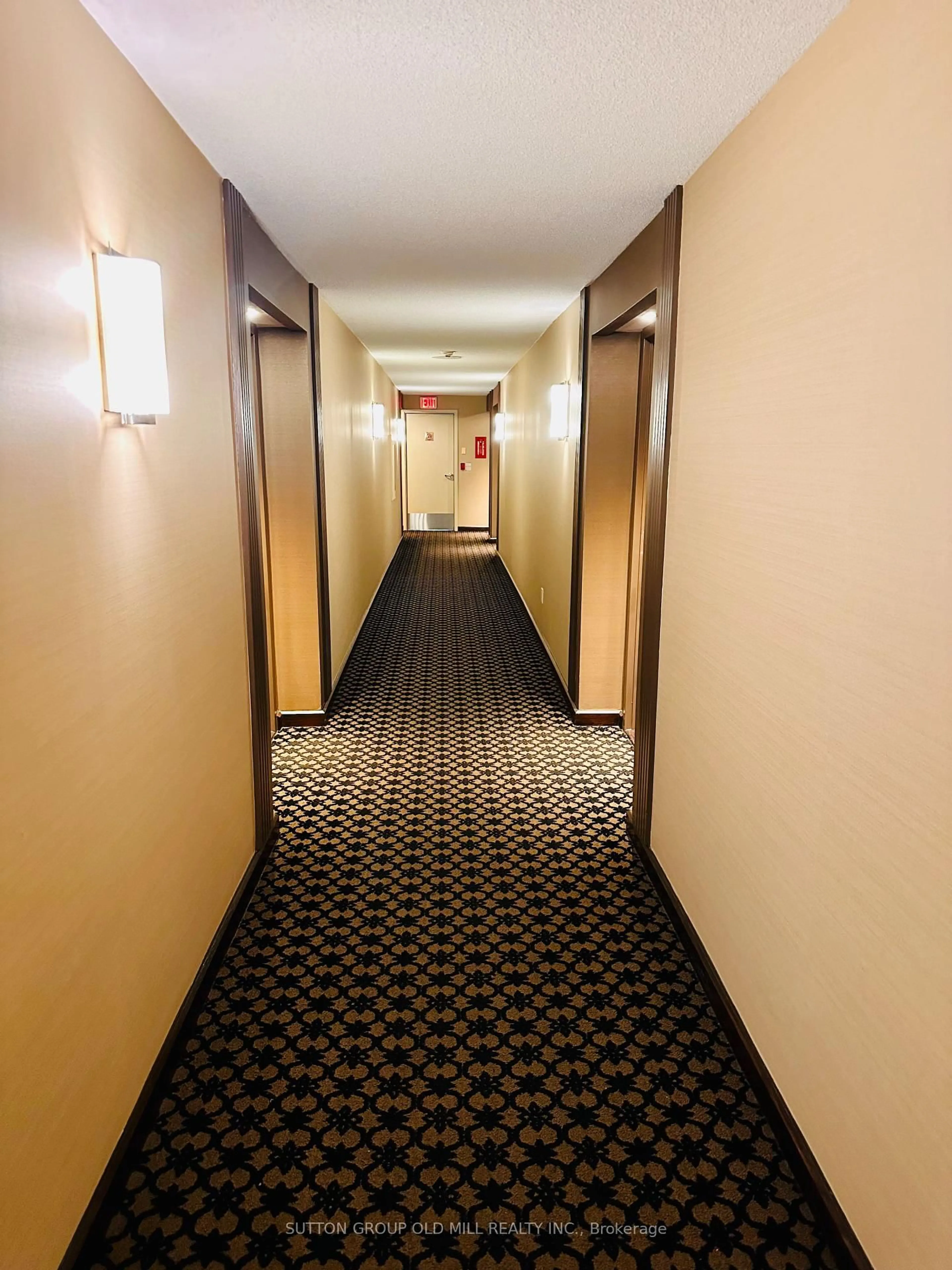 Indoor foyer for 101 Subway Cres #2205, Toronto Ontario M9B 6K4