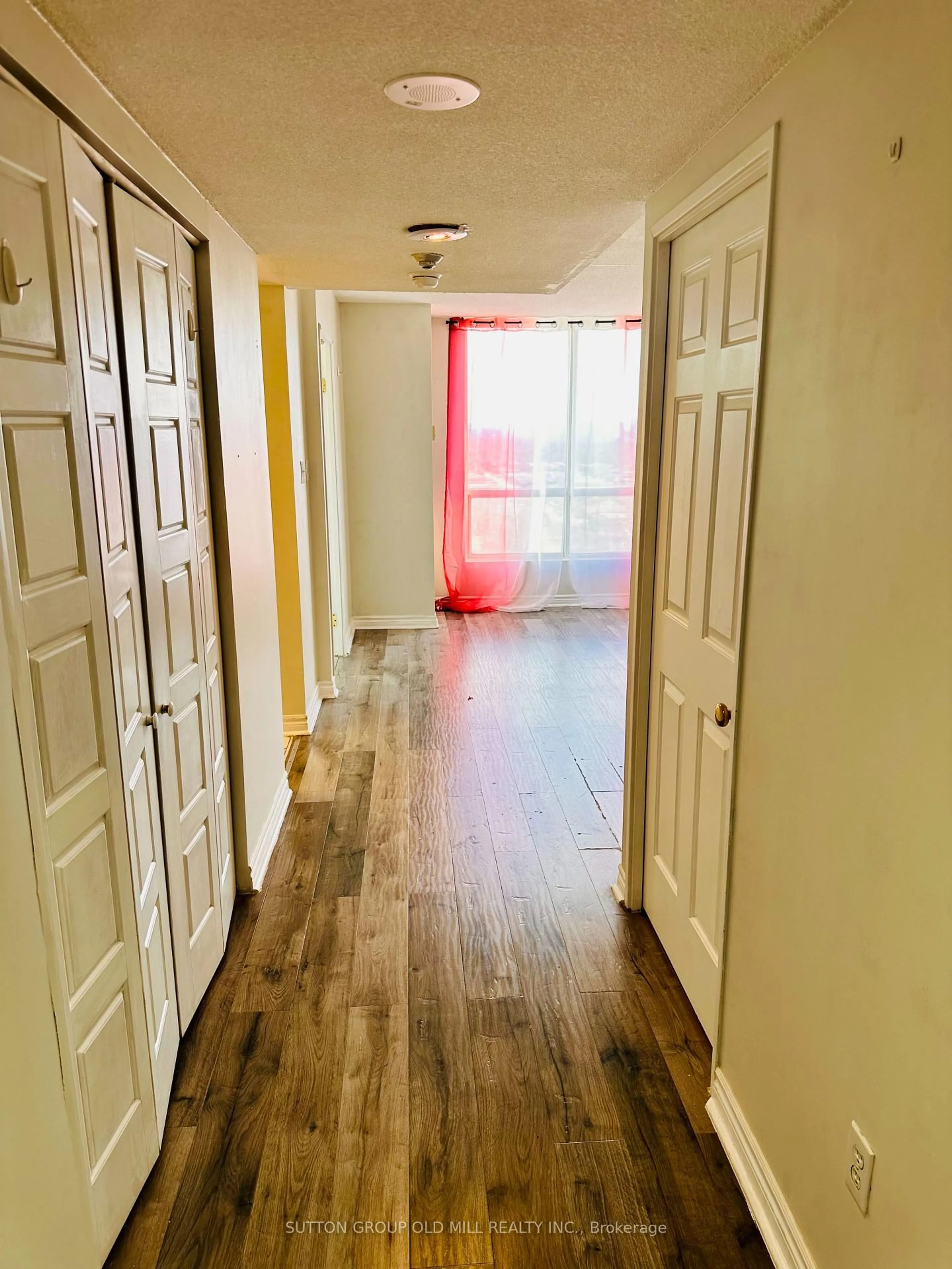 A pic of a room for 101 Subway Cres #2205, Toronto Ontario M9B 6K4