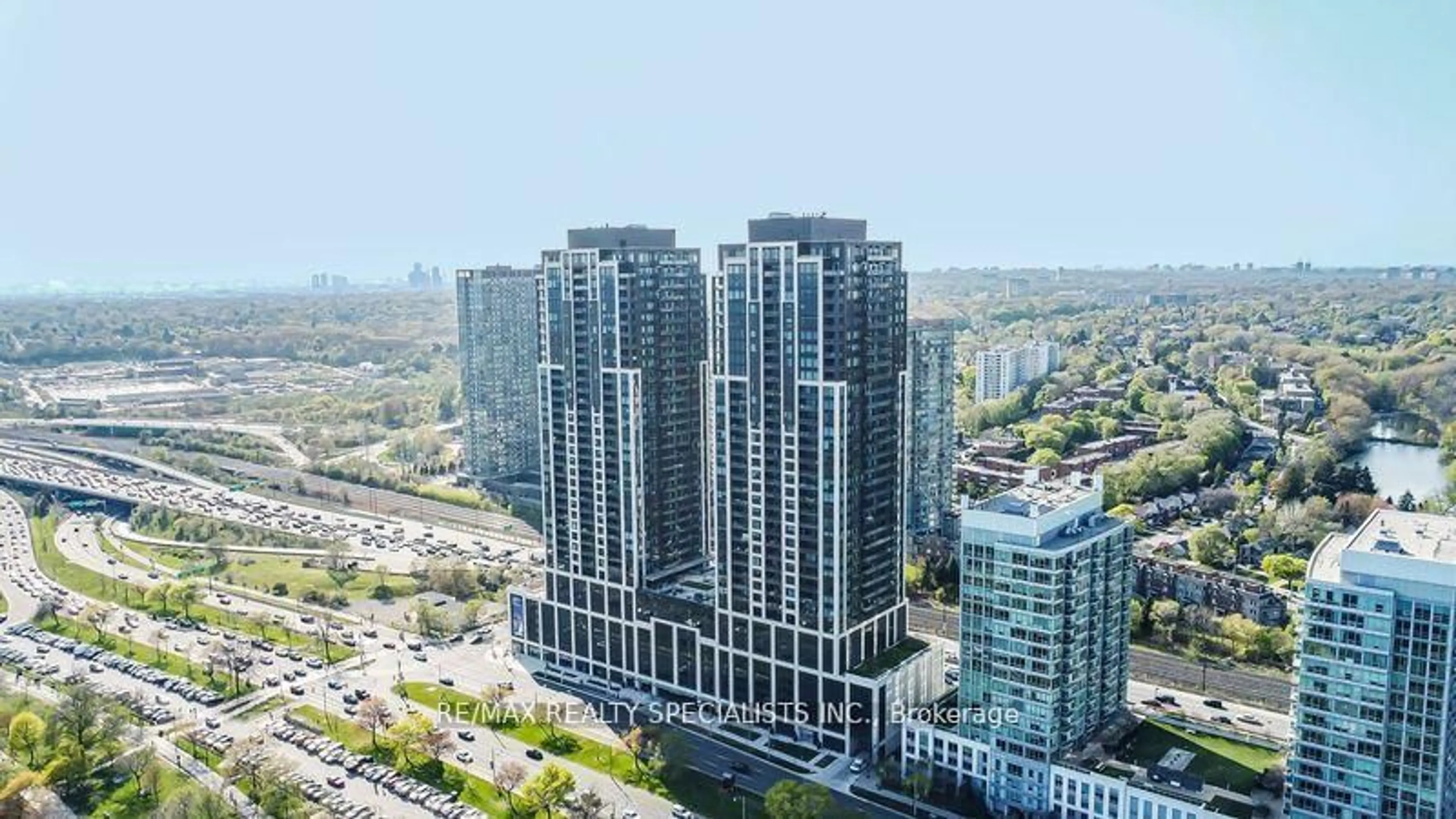 A pic from outside/outdoor area/front of a property/back of a property/a pic from drone, city buildings view from balcony for 1926 Lakeshore Blvd #3711, Toronto Ontario M6S 1A1