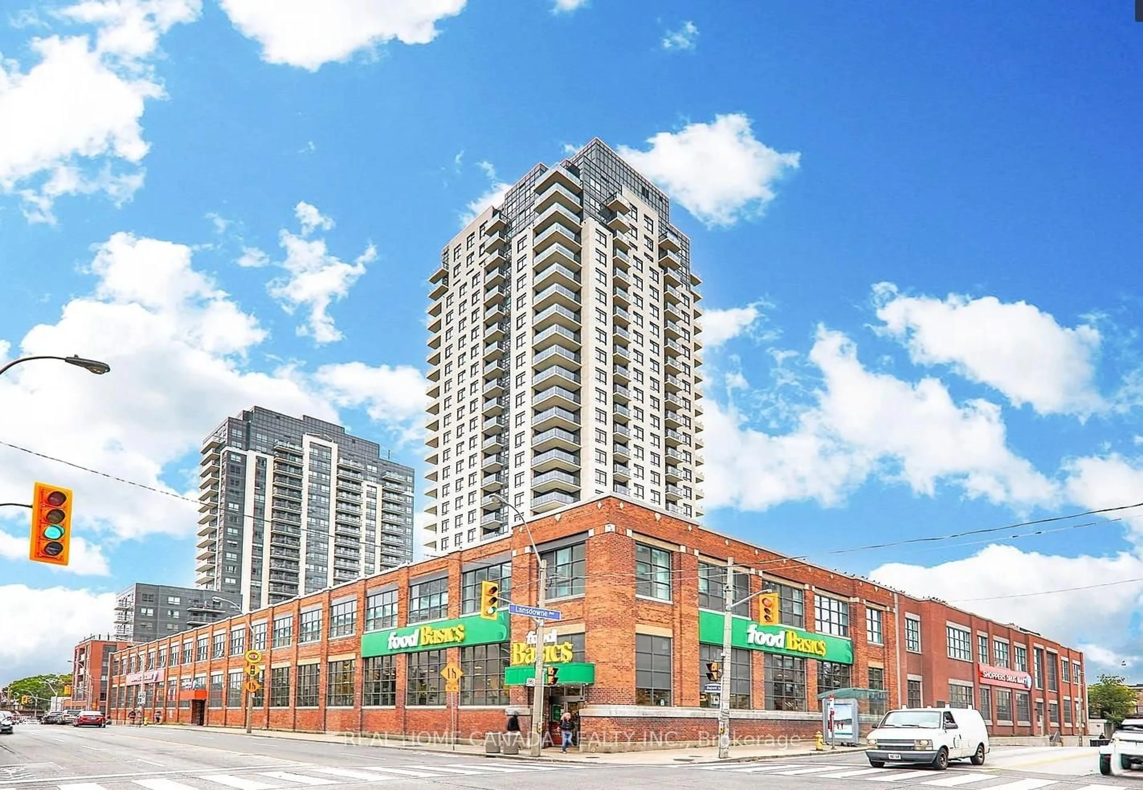 Home with brick exterior material, building for 1410 Dupont Rd #1803, Toronto Ontario P1B 8Z4