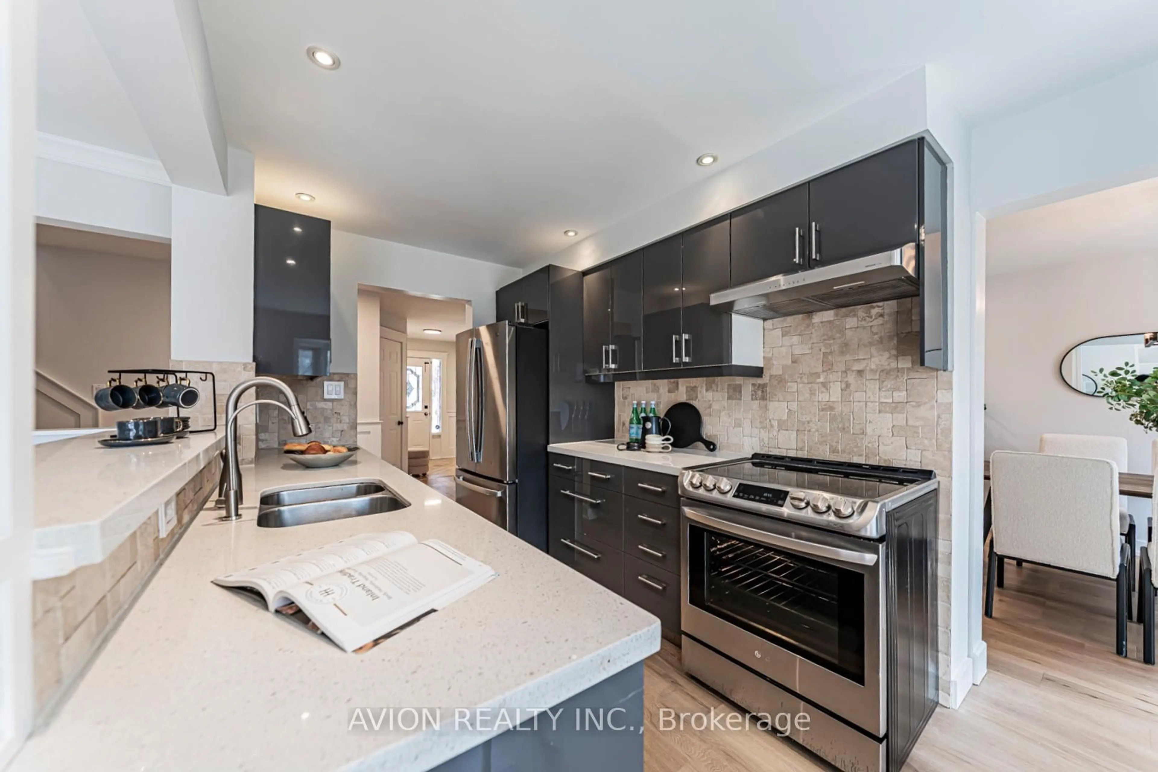 Contemporary kitchen, ceramic/tile floor for 1613 Greenbriar Dr, Oakville Ontario L6M 1Y3