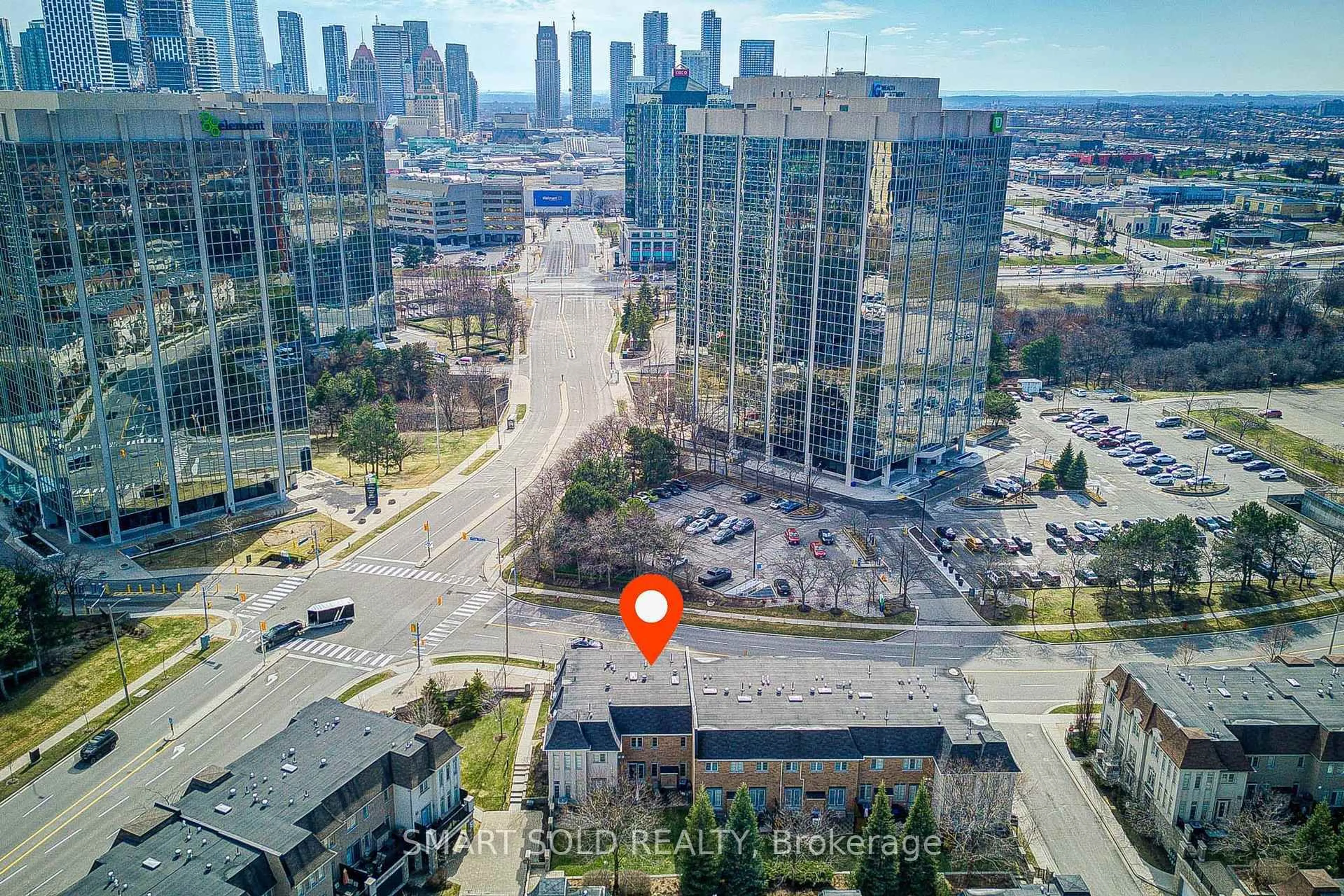 A pic from outside/outdoor area/front of a property/back of a property/a pic from drone, city buildings view from balcony for 4123 Shipp Dr, Mississauga Ontario L4Z 0A7