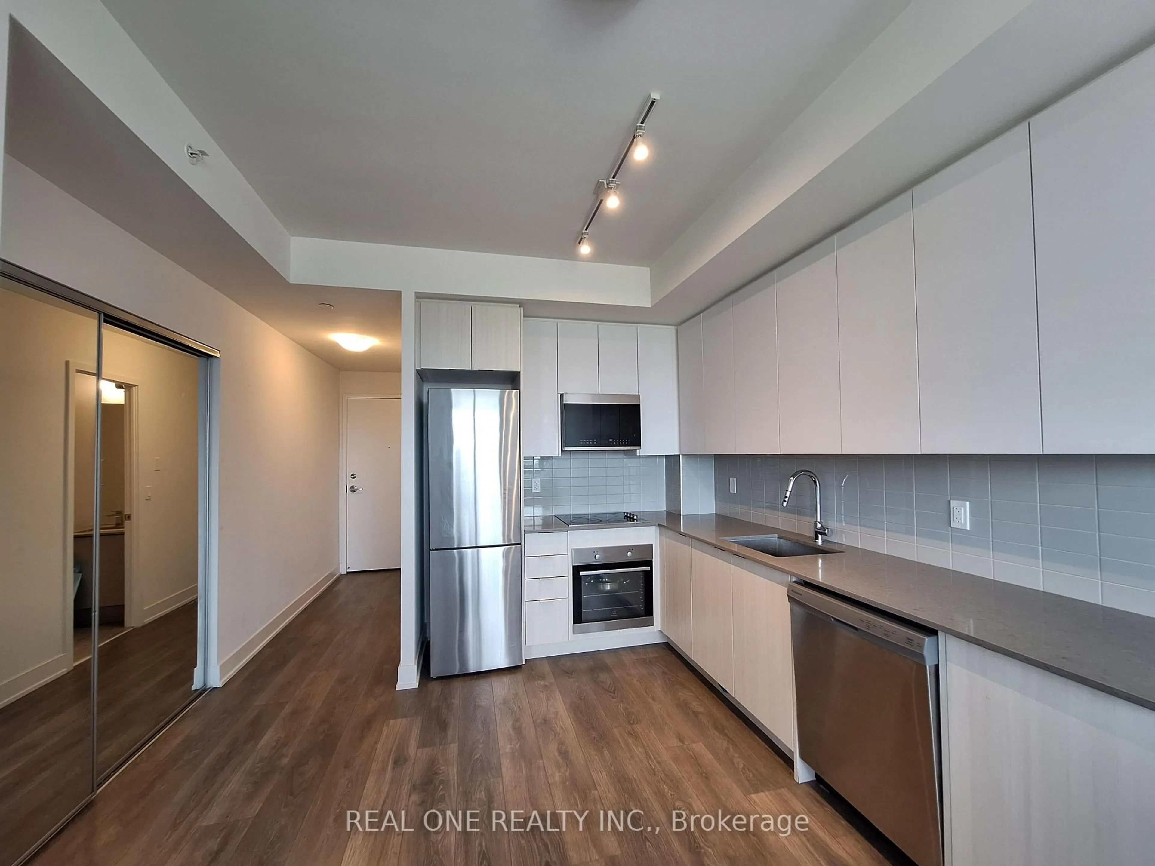 Unknown for 297 Oak Walk Dr #706, Oakville Ontario L6H 6Z3