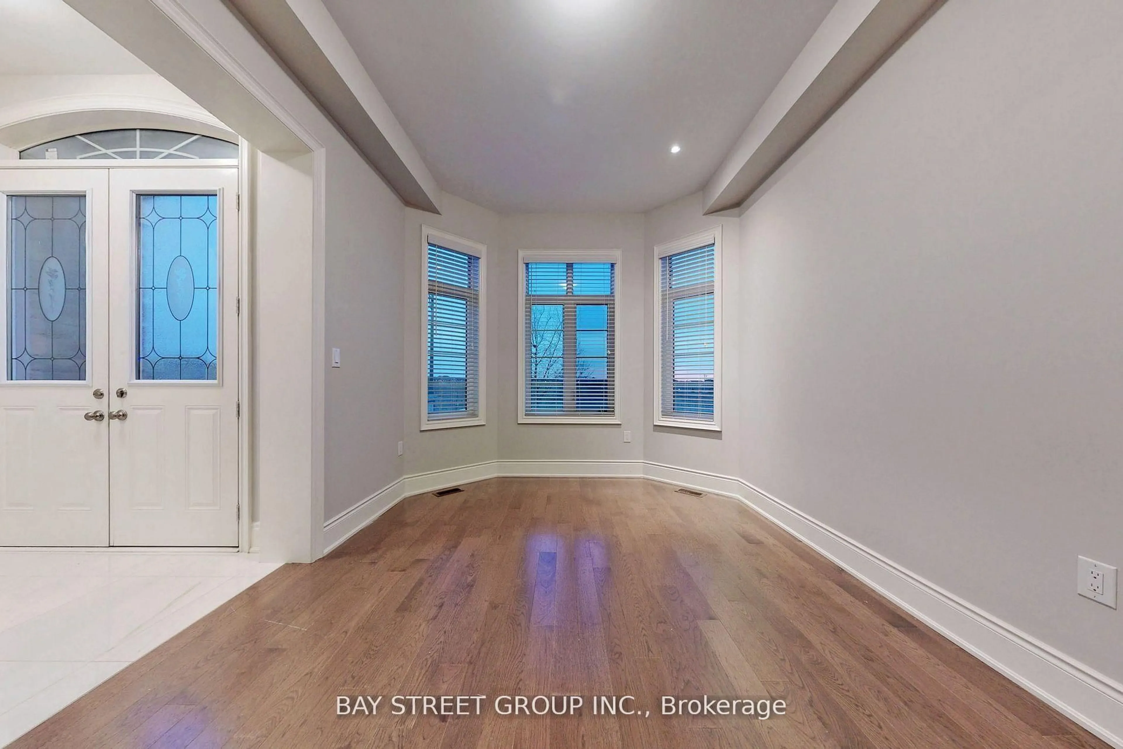 A pic of a room for 423 Threshing Mill Blvd, Oakville Ontario L6T 0T4