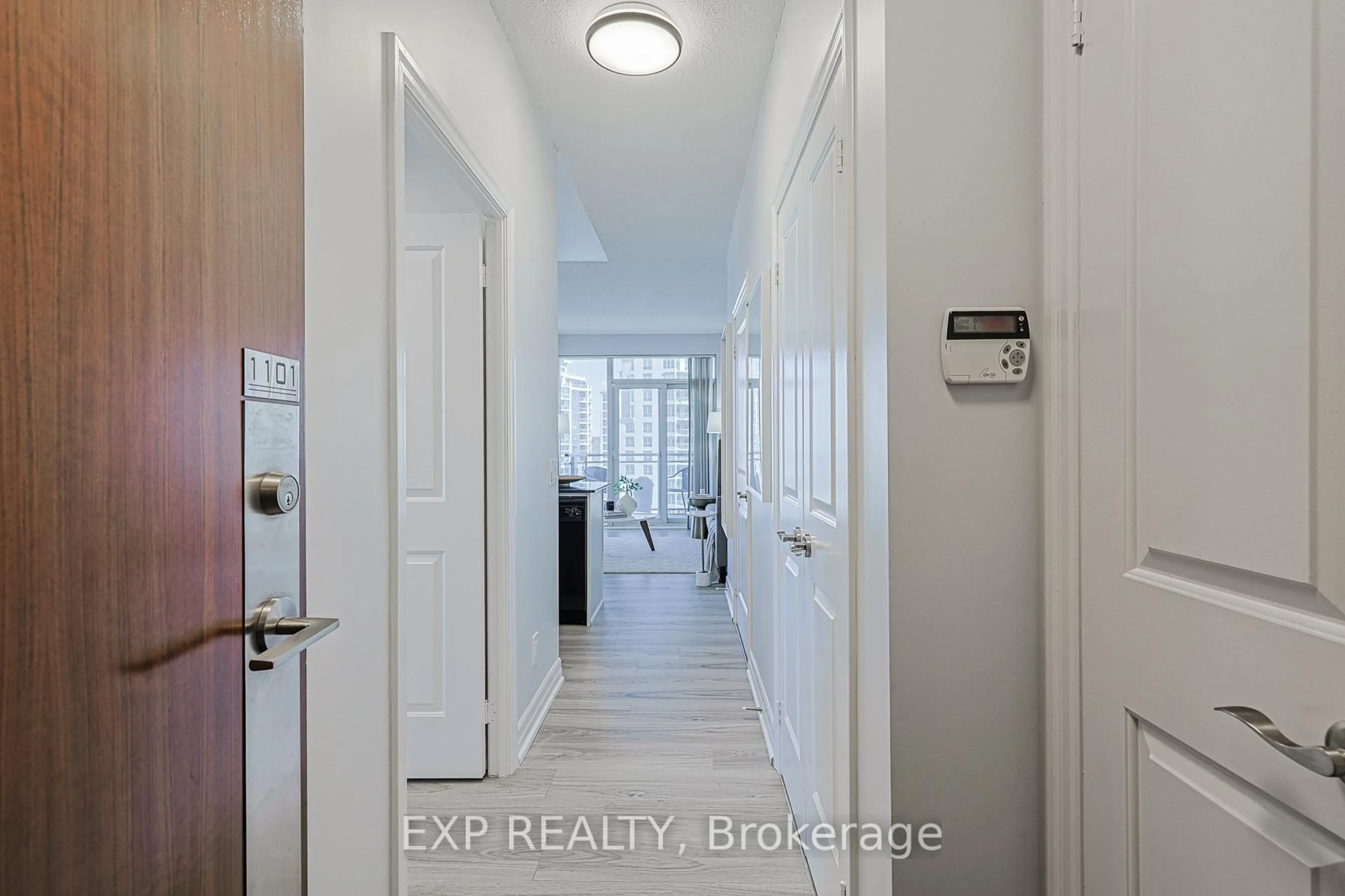 Indoor entryway for 58 Marine Parade Dr #1101, Toronto Ontario M8V 4G1