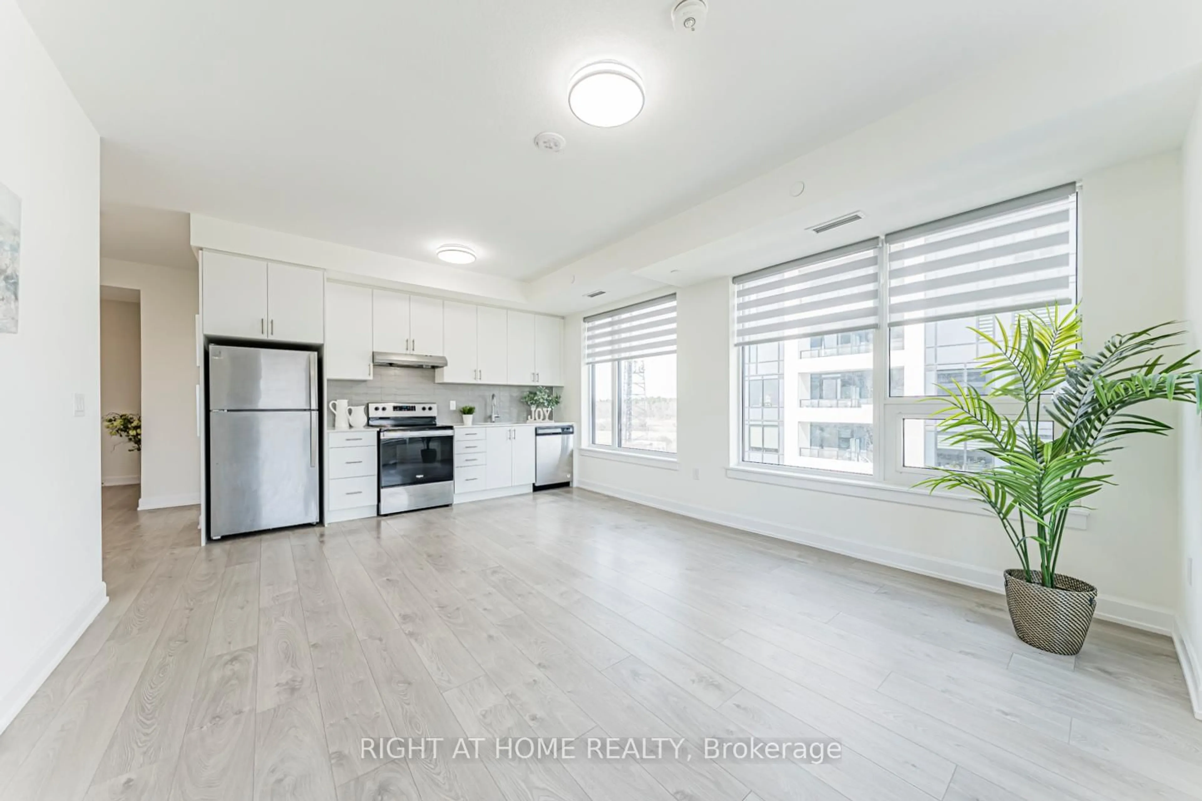 Open concept kitchen, unknown for 3200 william coltson Ave #524, Oakville Ontario L6H 7W6