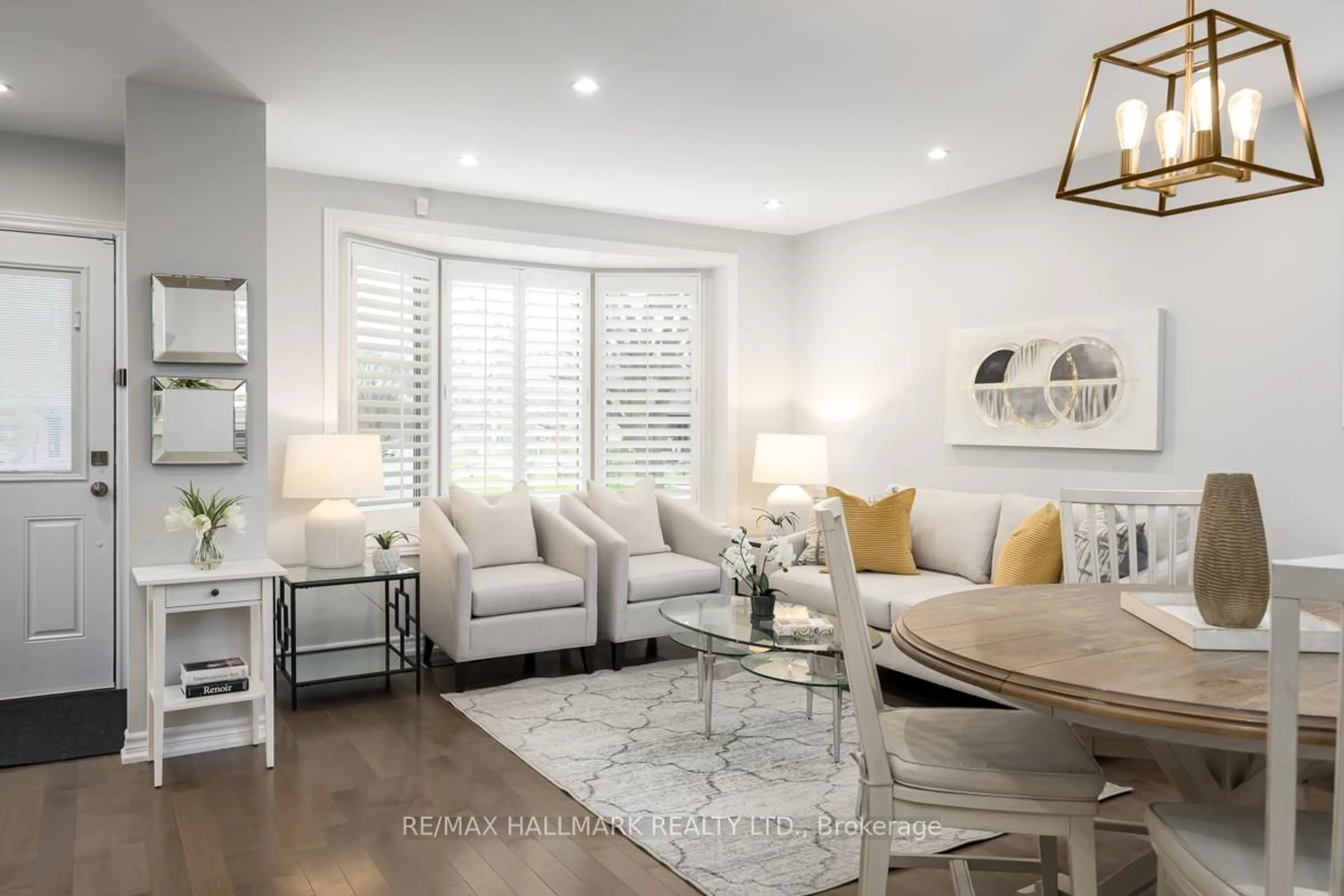 Living room with furniture, unknown for 84 Delma Dr, Toronto Ontario M8W 4P1