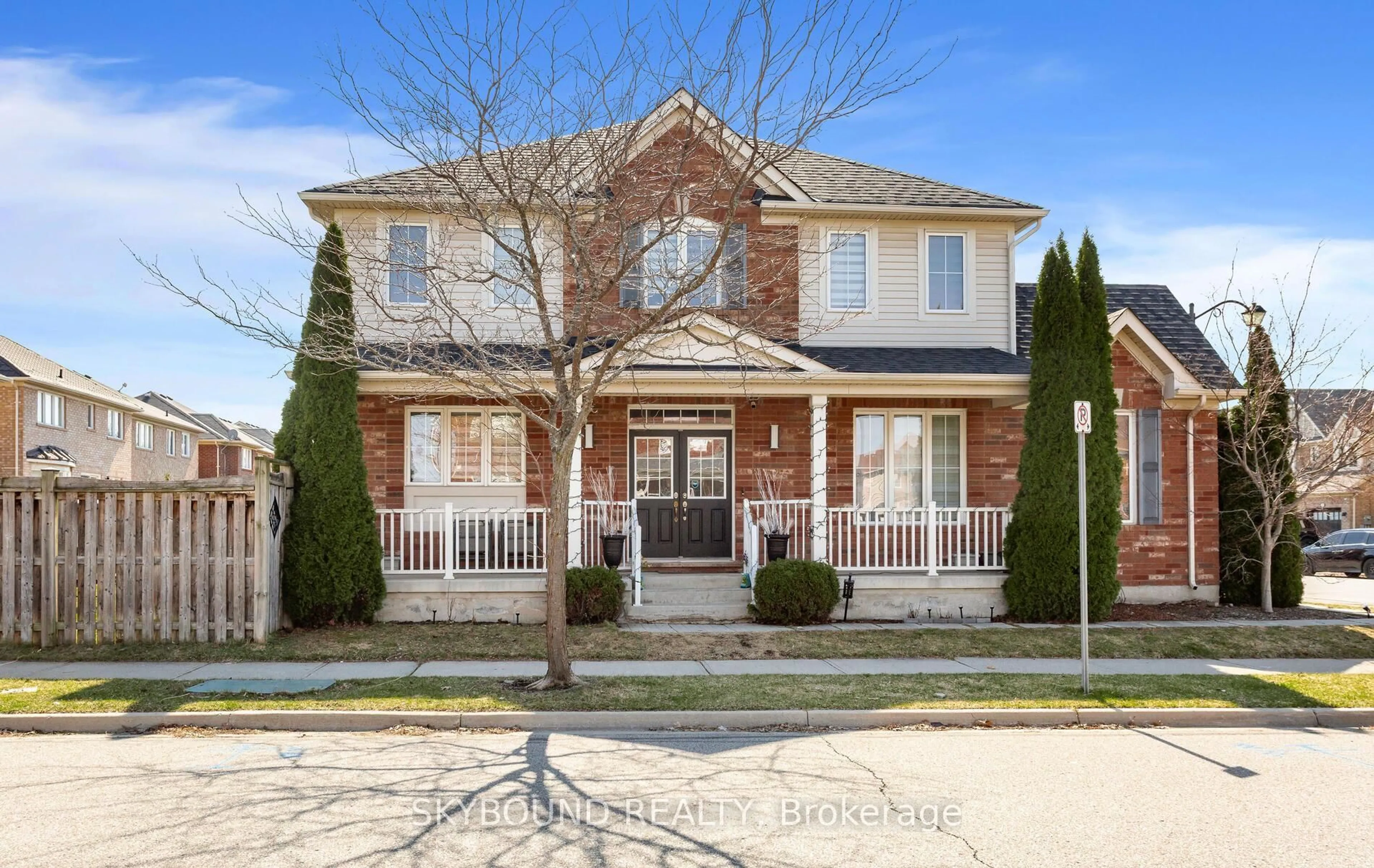 Home with brick exterior material, street for 308 Mcdougall Cross, Milton Ontario L9T 0N6