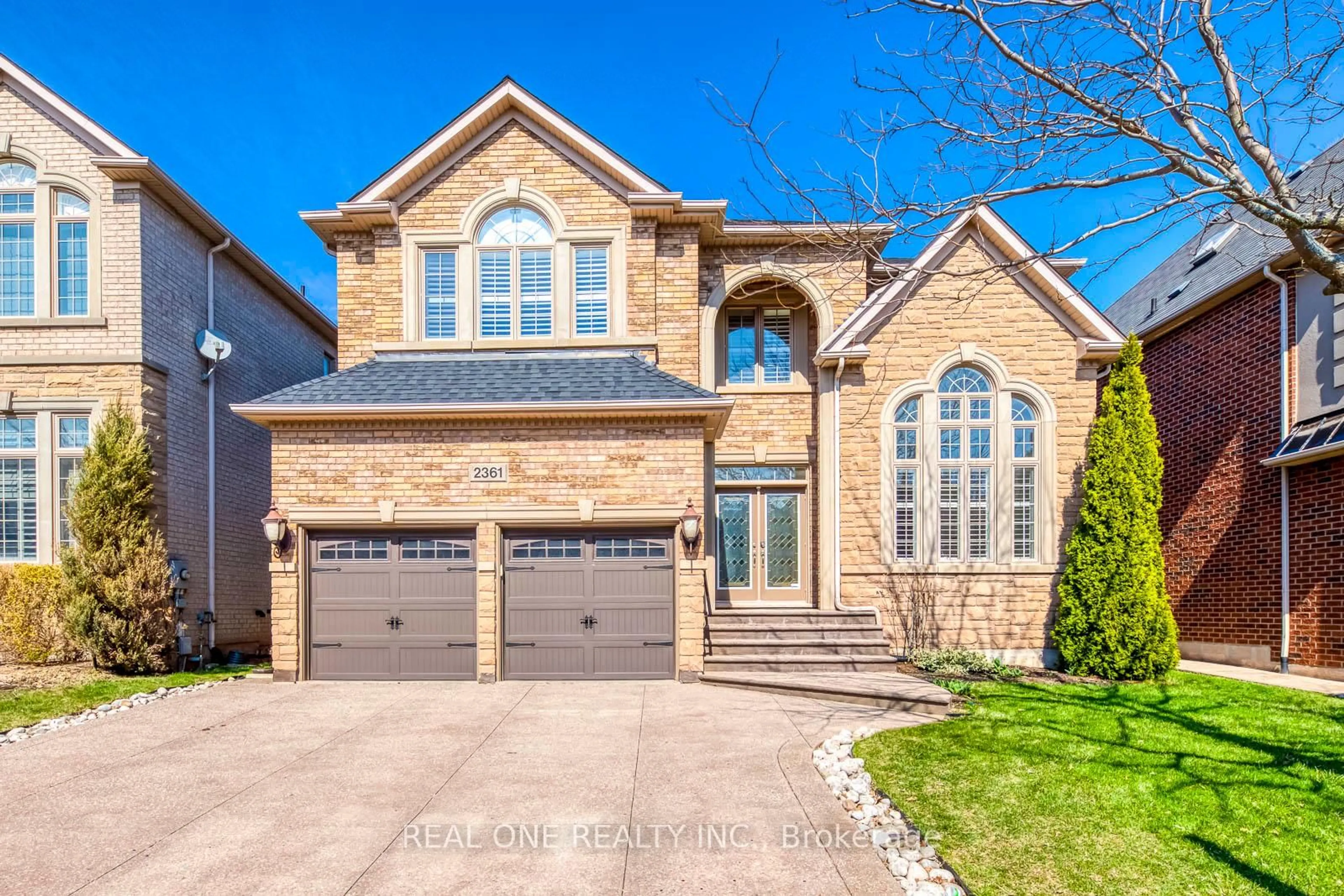 Home with brick exterior material, street for 2361 Rideau Dr, Oakville Ontario L6H 7J8
