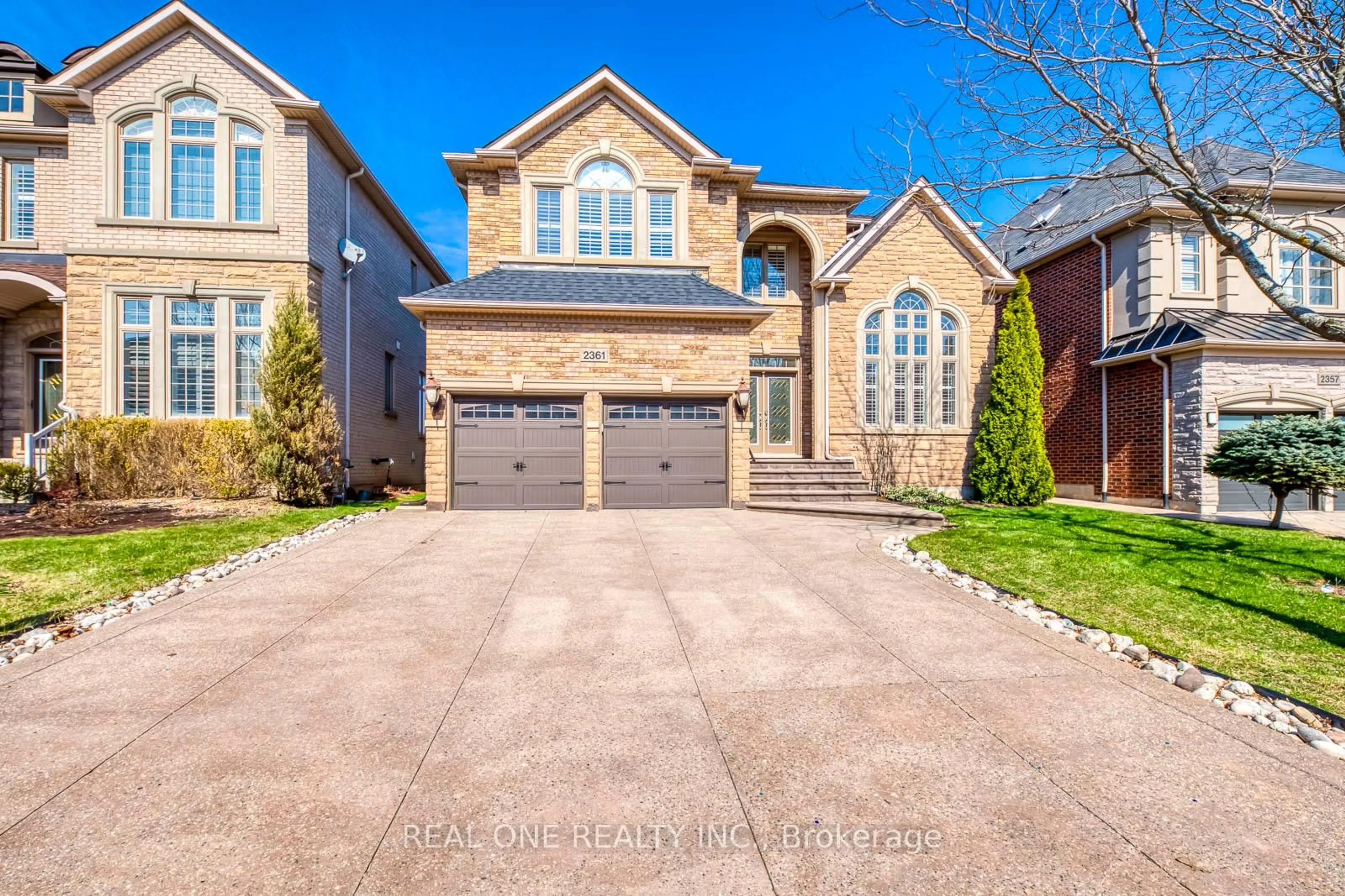Home with brick exterior material, street for 2361 Rideau Dr, Oakville Ontario L6H 7J8