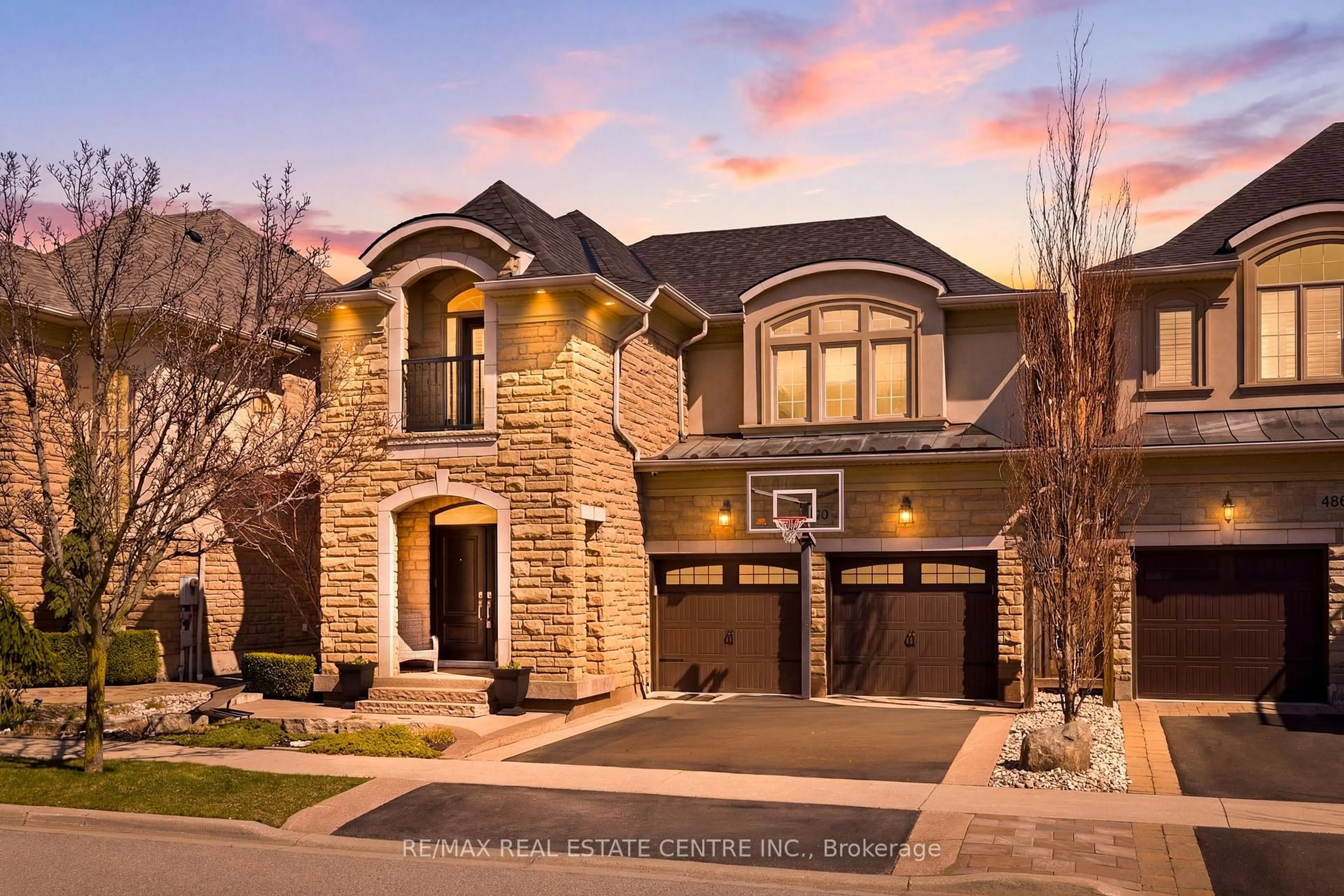 Home with brick exterior material, street for 4670 Bracknell Rd, Burlington Ontario L7M 0E3