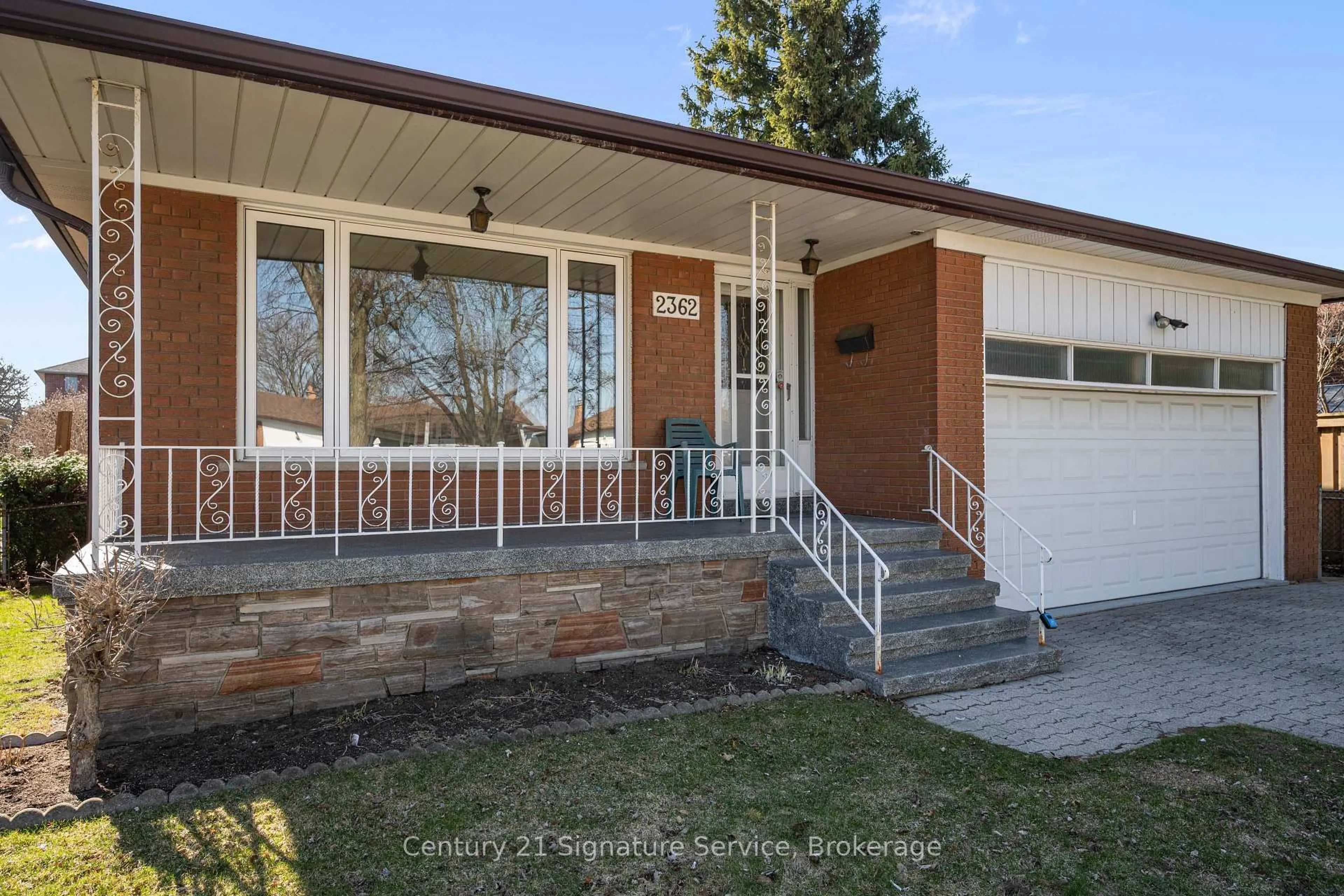 Home with brick exterior material, street for 2362 Denise Rd, Mississauga Ontario L4X 1J4