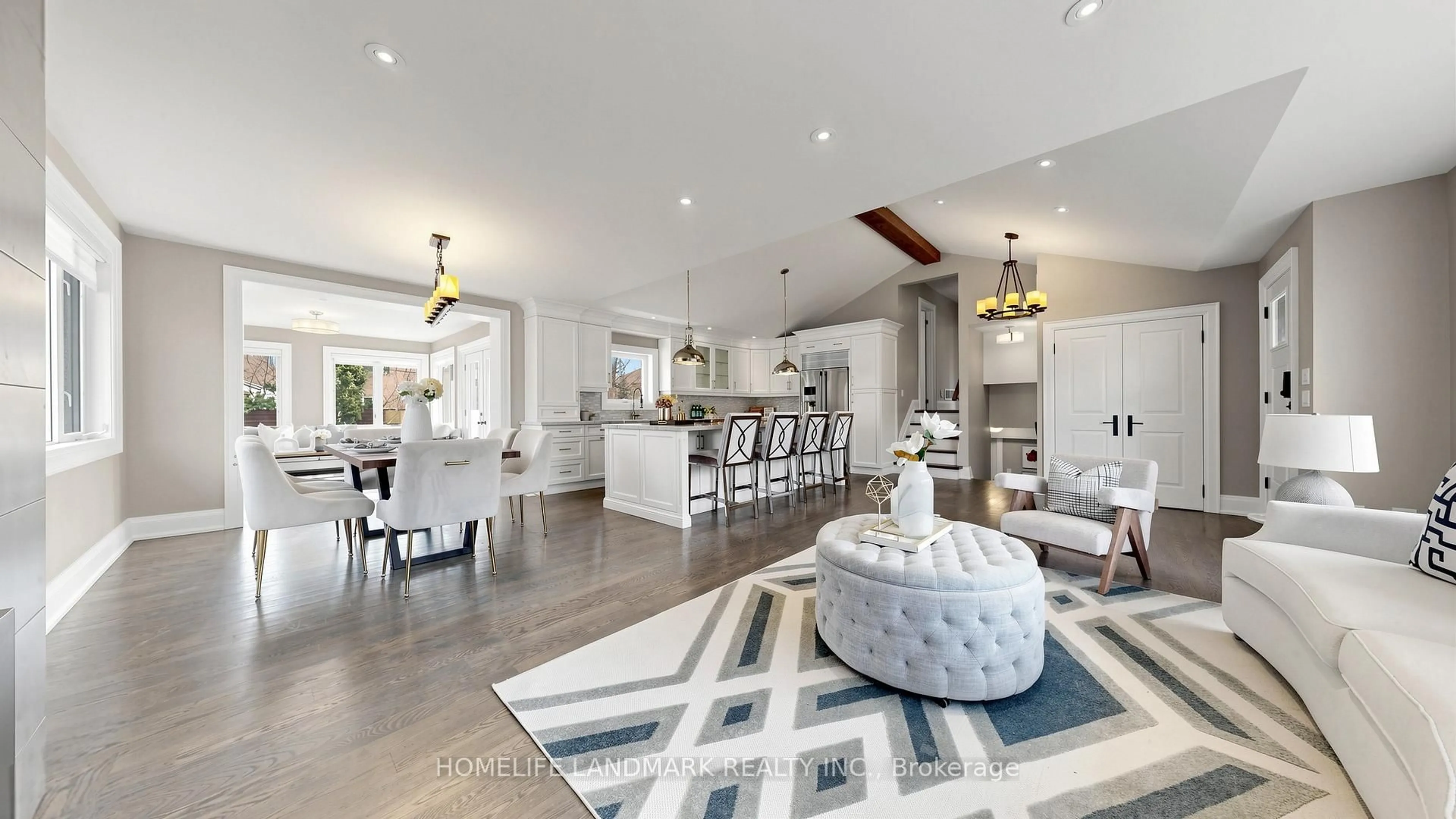 Open concept kitchen, unknown for 1549 Elite Rd, Mississauga Ontario L5J 3B3