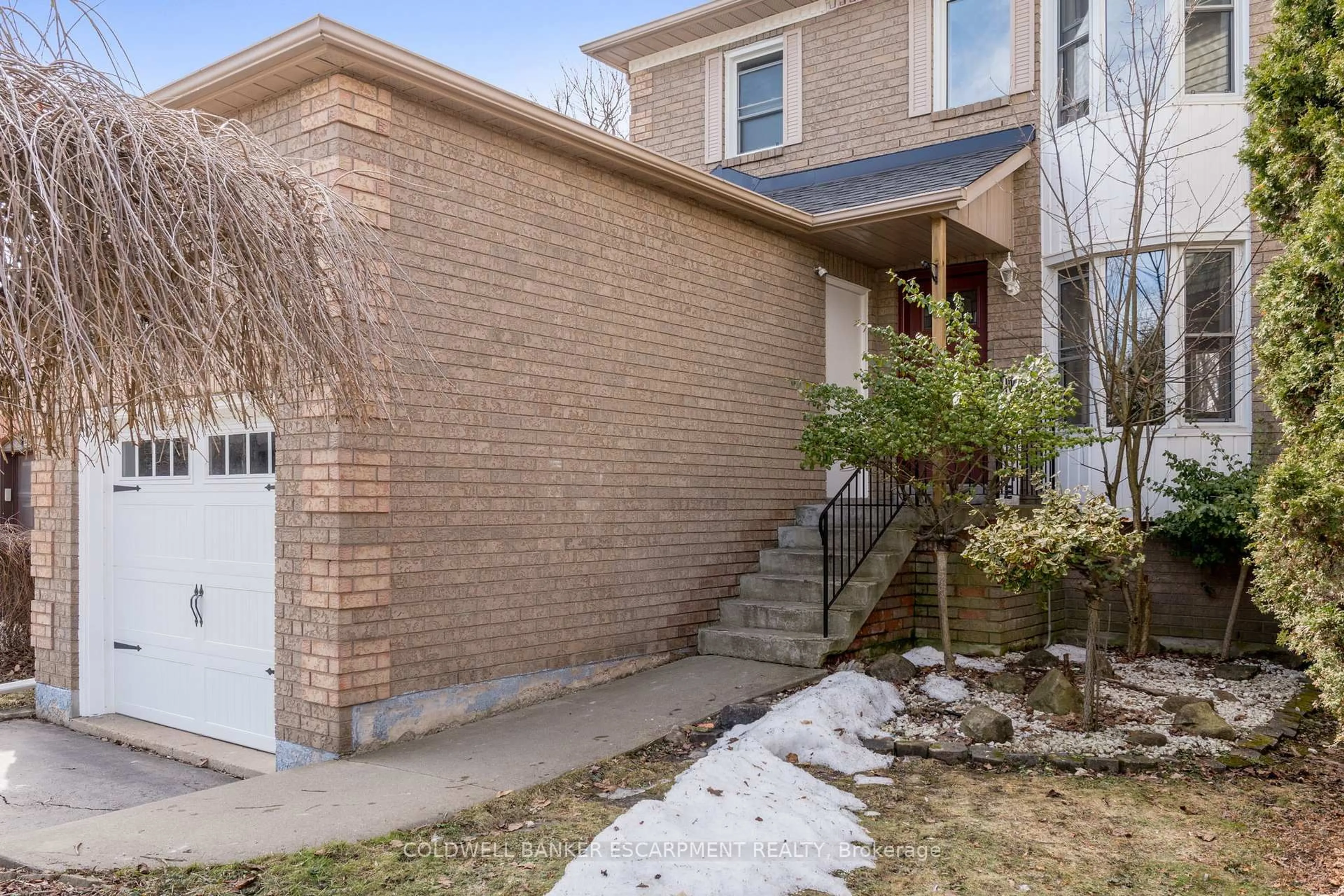 Home with brick exterior material, street for 222 Churchill Rd, Halton Hills Ontario L7J 2J2