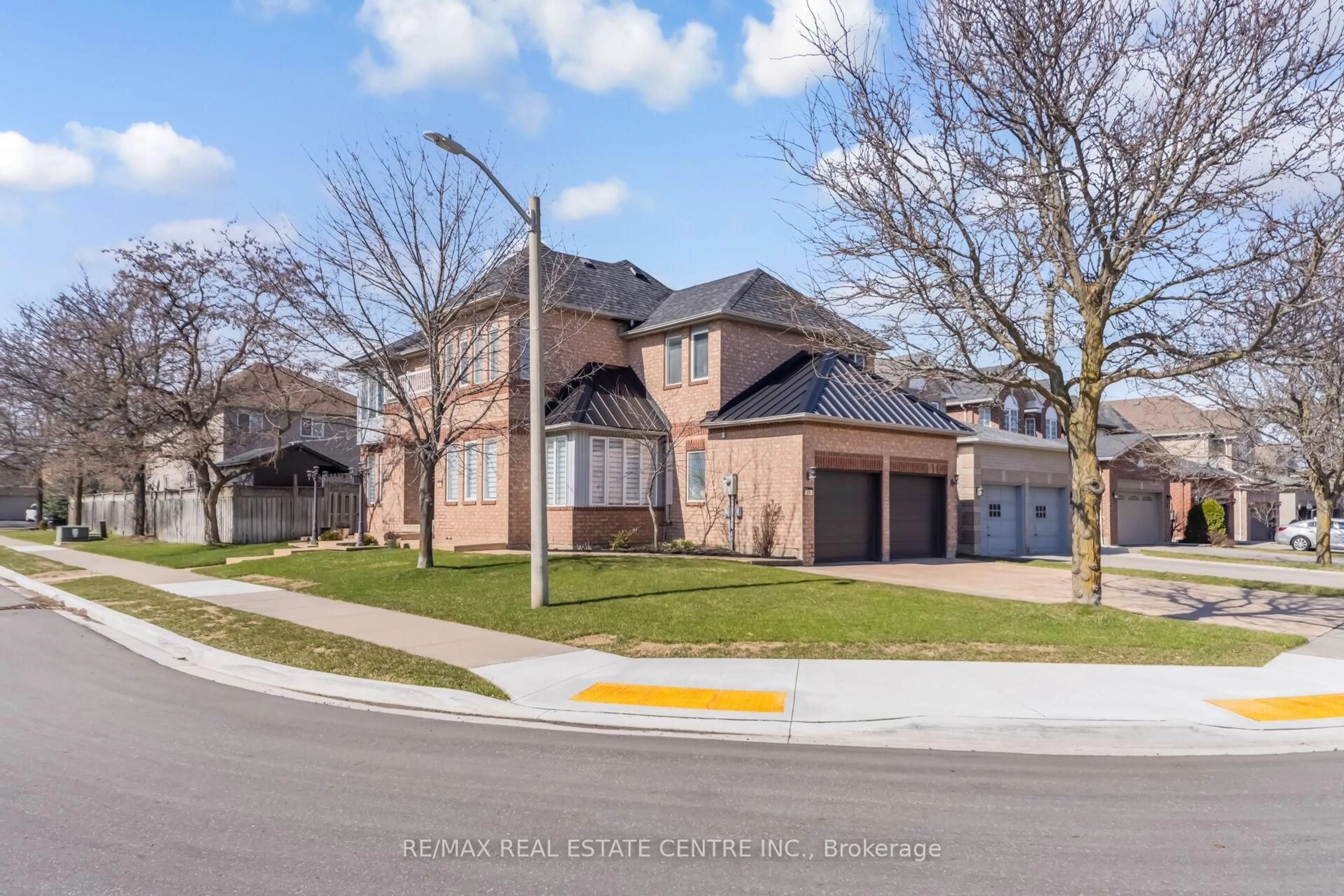 Home with brick exterior material, street for 51 Pebblestone Circ, Brampton Ontario L6X 4N2