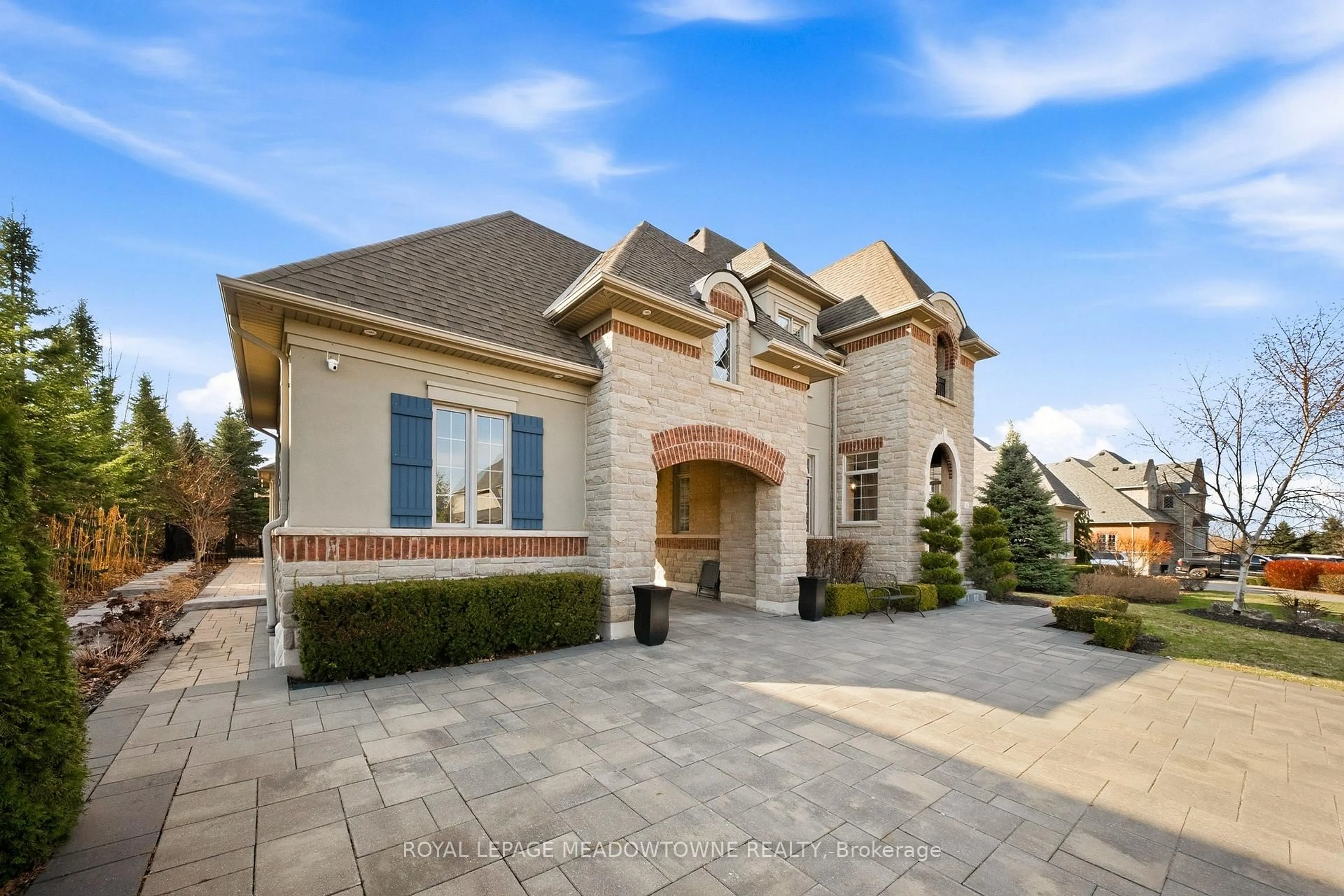 Home with brick exterior material, street for 6 Holdroyd Crt, Halton Hills Ontario L7G 0E8