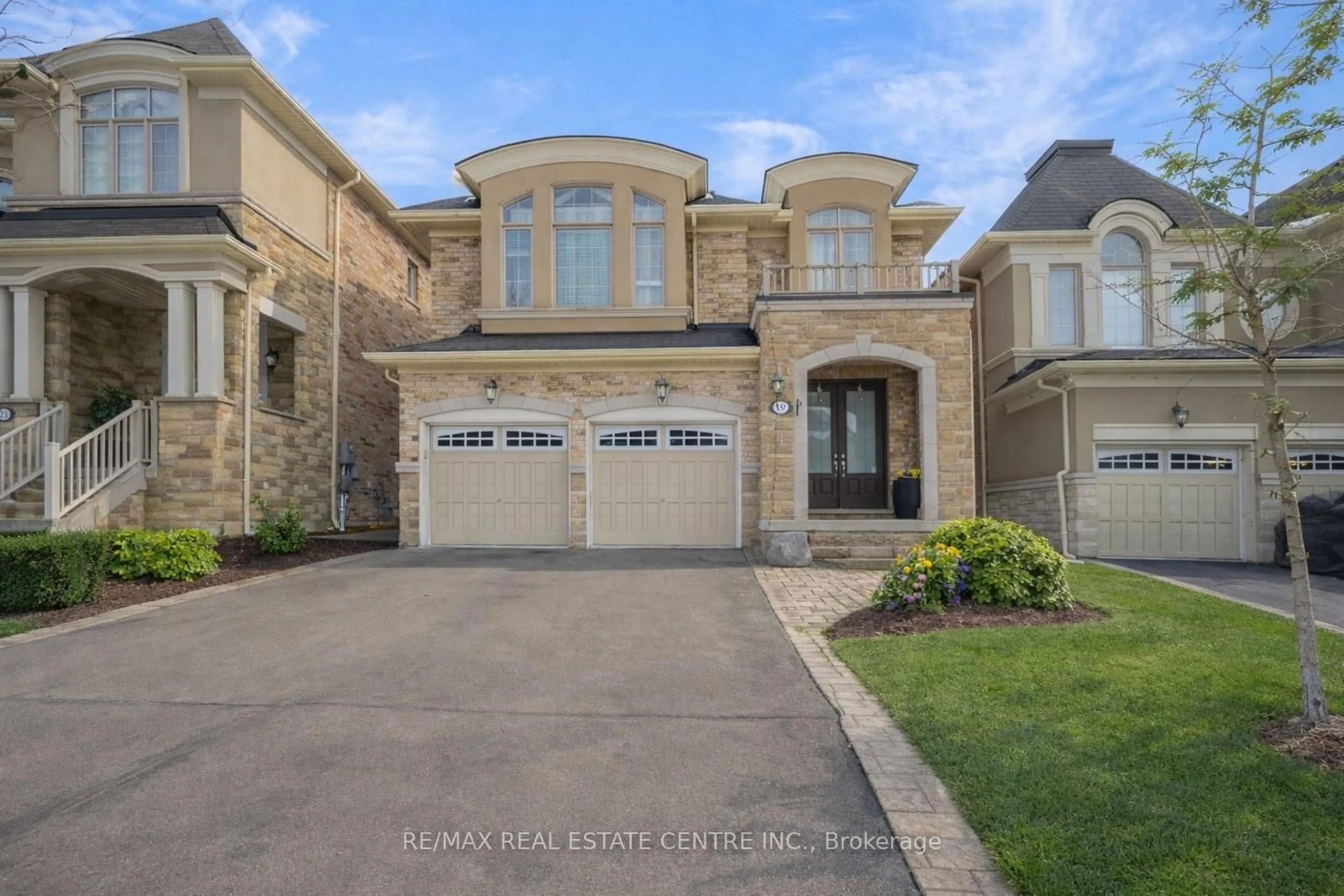 Home with brick exterior material, street for 19 Mediterranean Cres, Brampton Ontario N9V 3X6