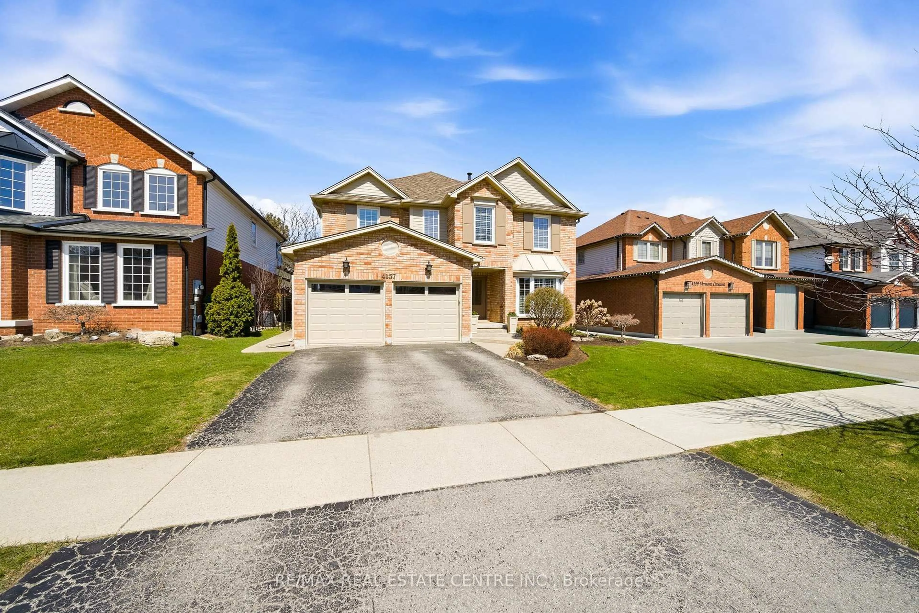 Home with brick exterior material, street for 4157 Vermont Cres, Burlington Ontario L7M 4A9