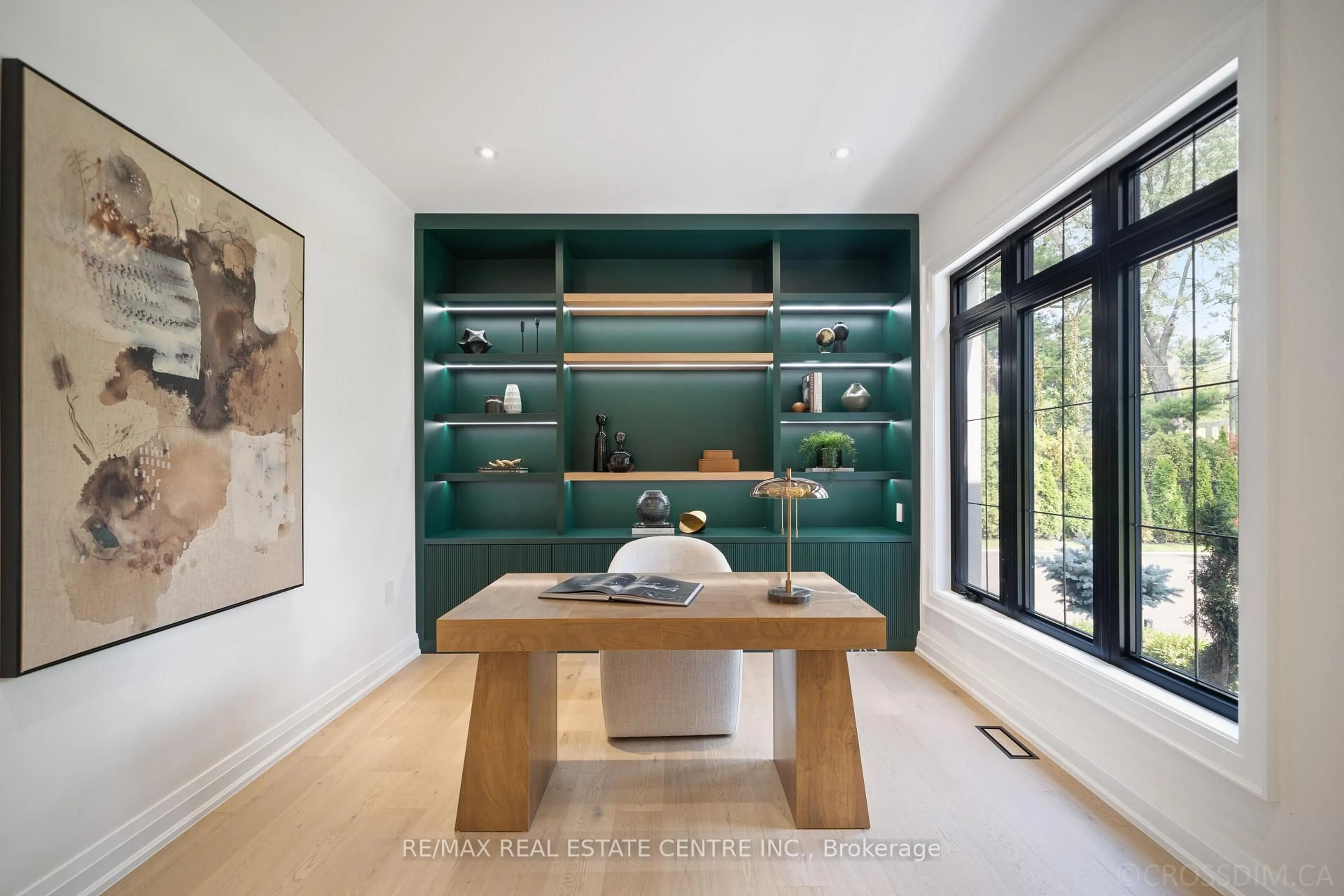 Unknown for 1065 Rebecca St, Oakville Ontario L6L 1Y6