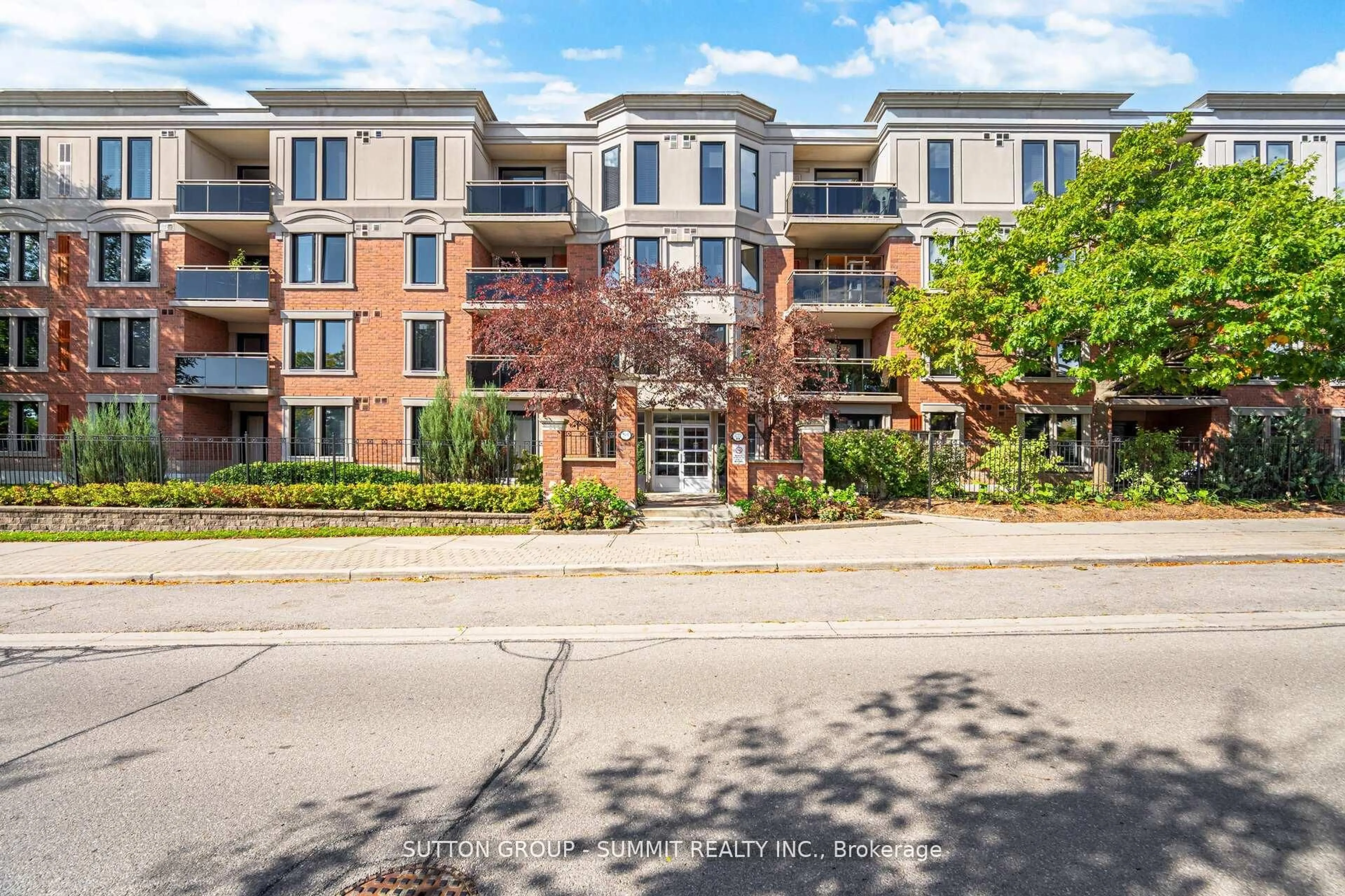 Unknown for 2300 Parkhaven Blvd #207, Oakville Ontario L6H 6V9