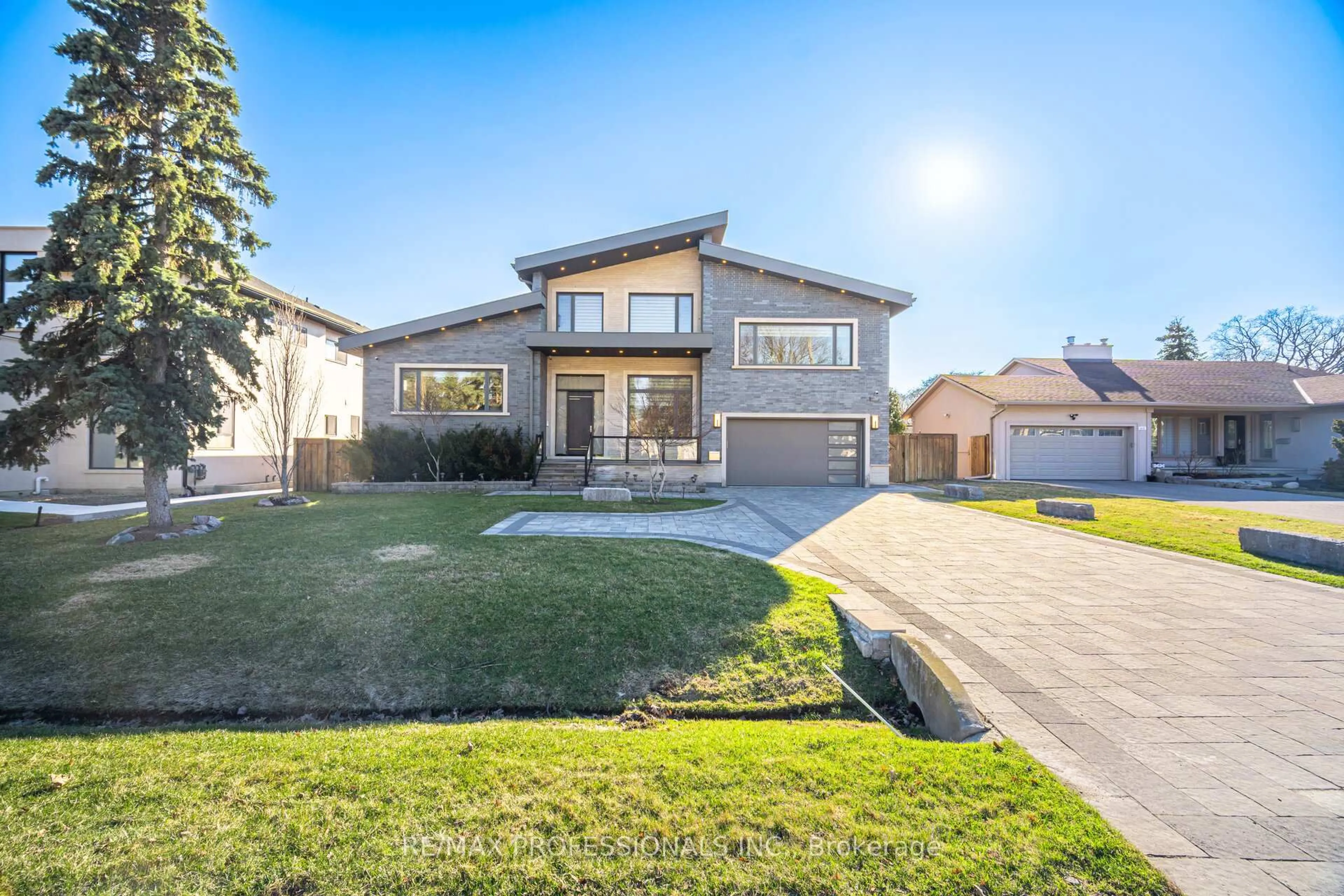 Unknown for 466 The Kingsway, Toronto Ontario M9A 3W4