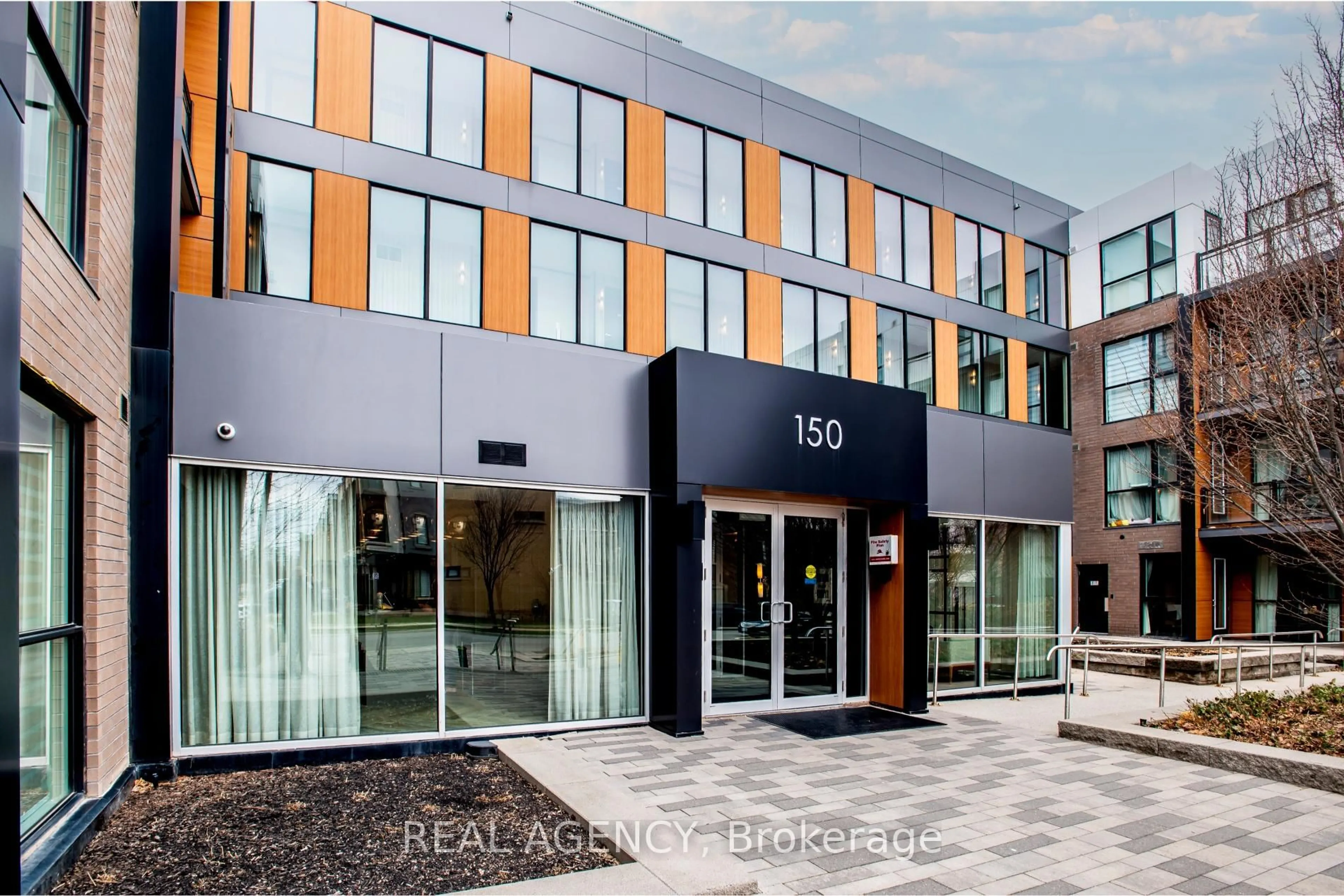 Unknown for 150 Sabina Dr #307, Oakville Ontario L6H 7C3