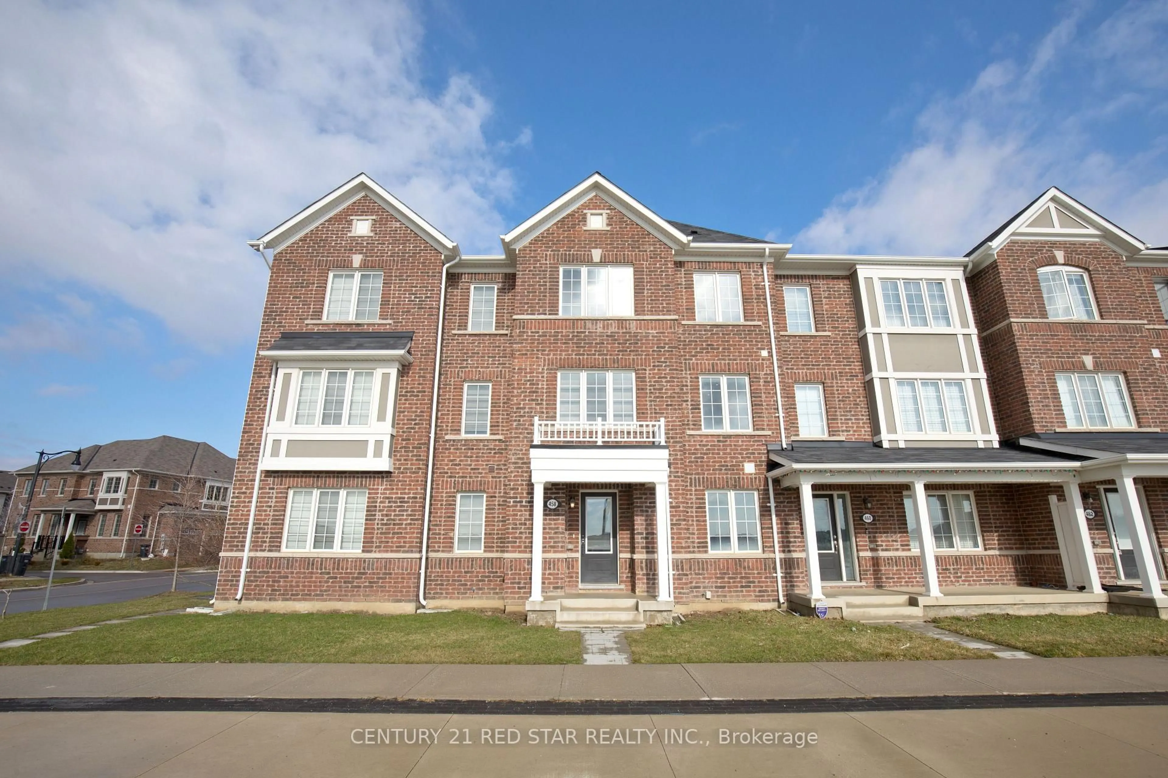 Home with brick exterior material, building for 458 Remembrance Rd, Brampton Ontario L7A 5E1