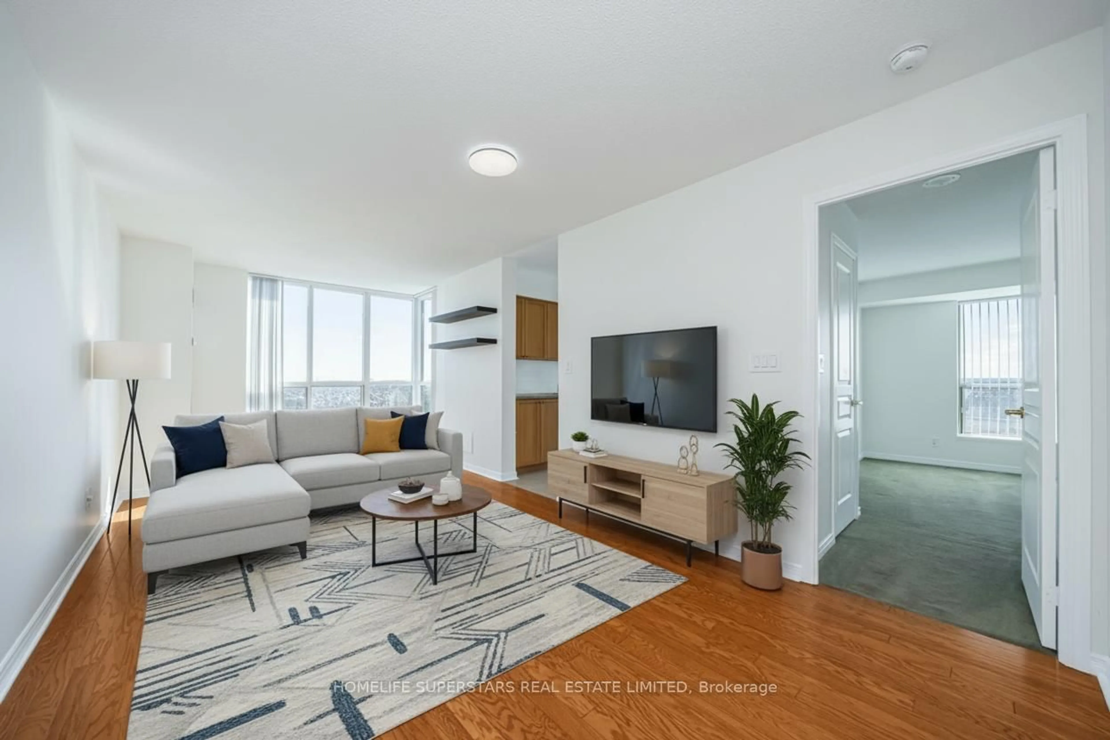 Living room with furniture, unknown for 4879 Kimbermoun 1509 Ave, Mississauga Ontario L5M 7R8