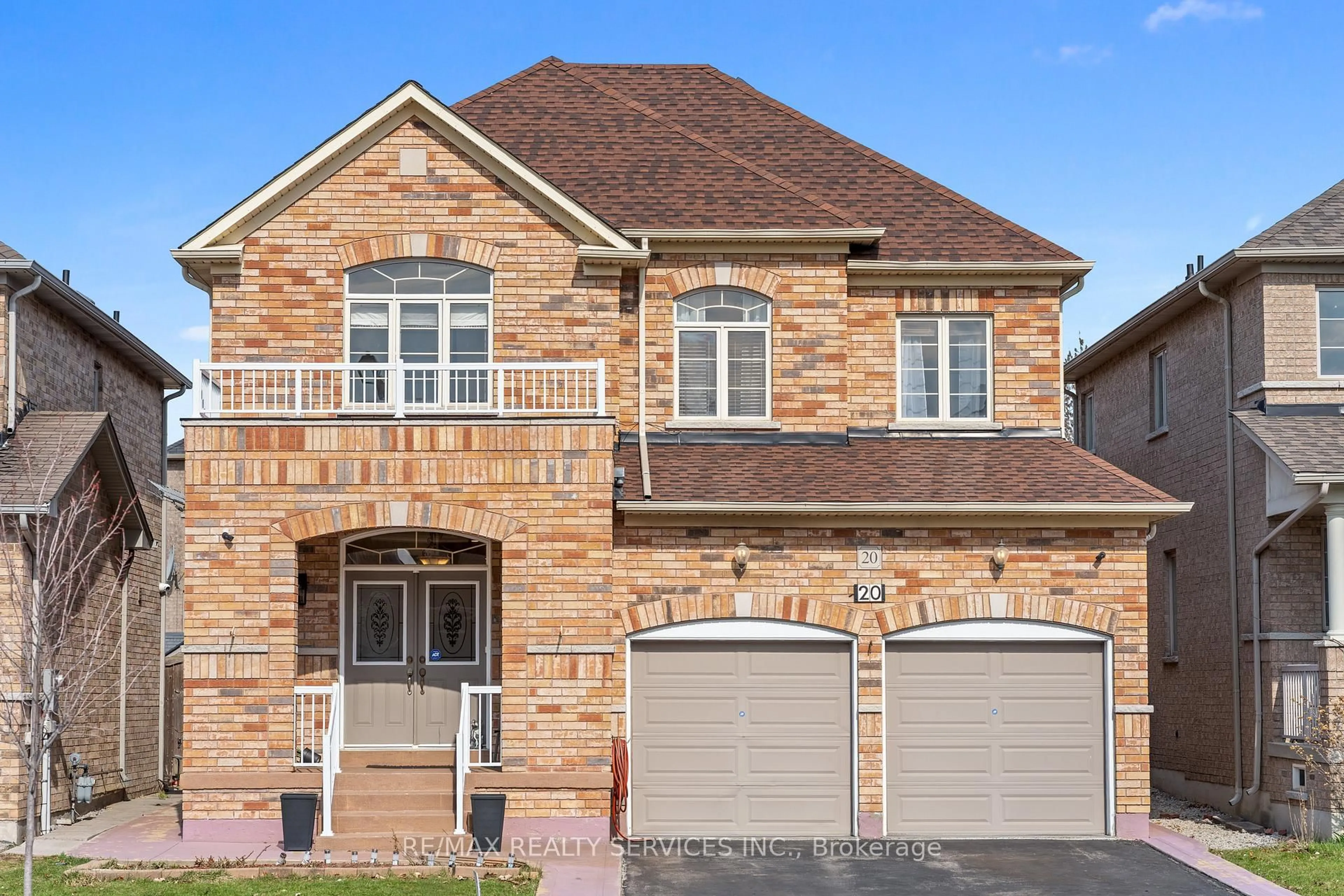 Home with brick exterior material, street for 20 Strathdale Rd, Brampton Ontario L6P 2Y1