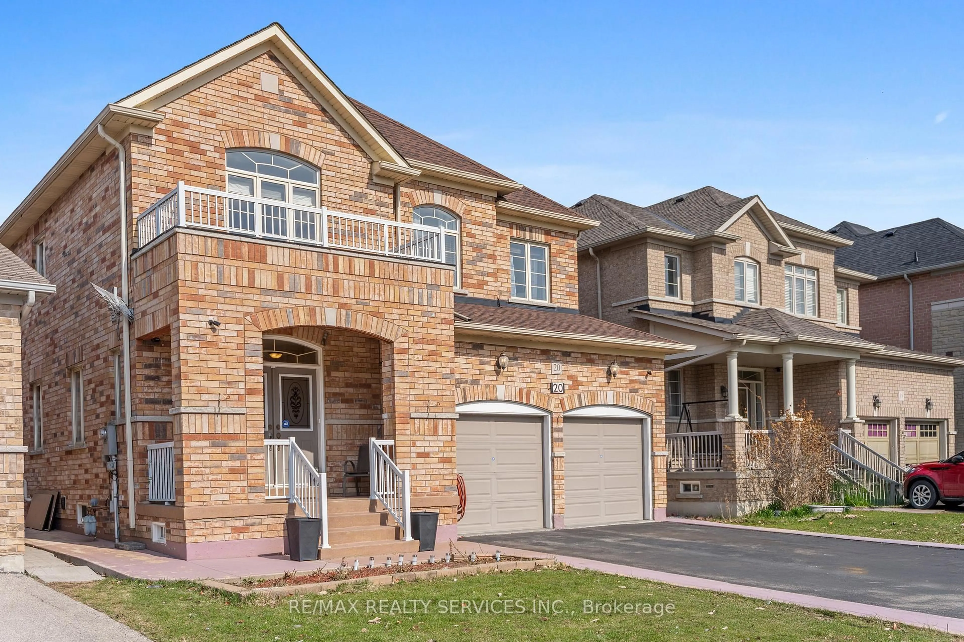Home with brick exterior material, street for 20 Strathdale Rd, Brampton Ontario L6P 2Y1