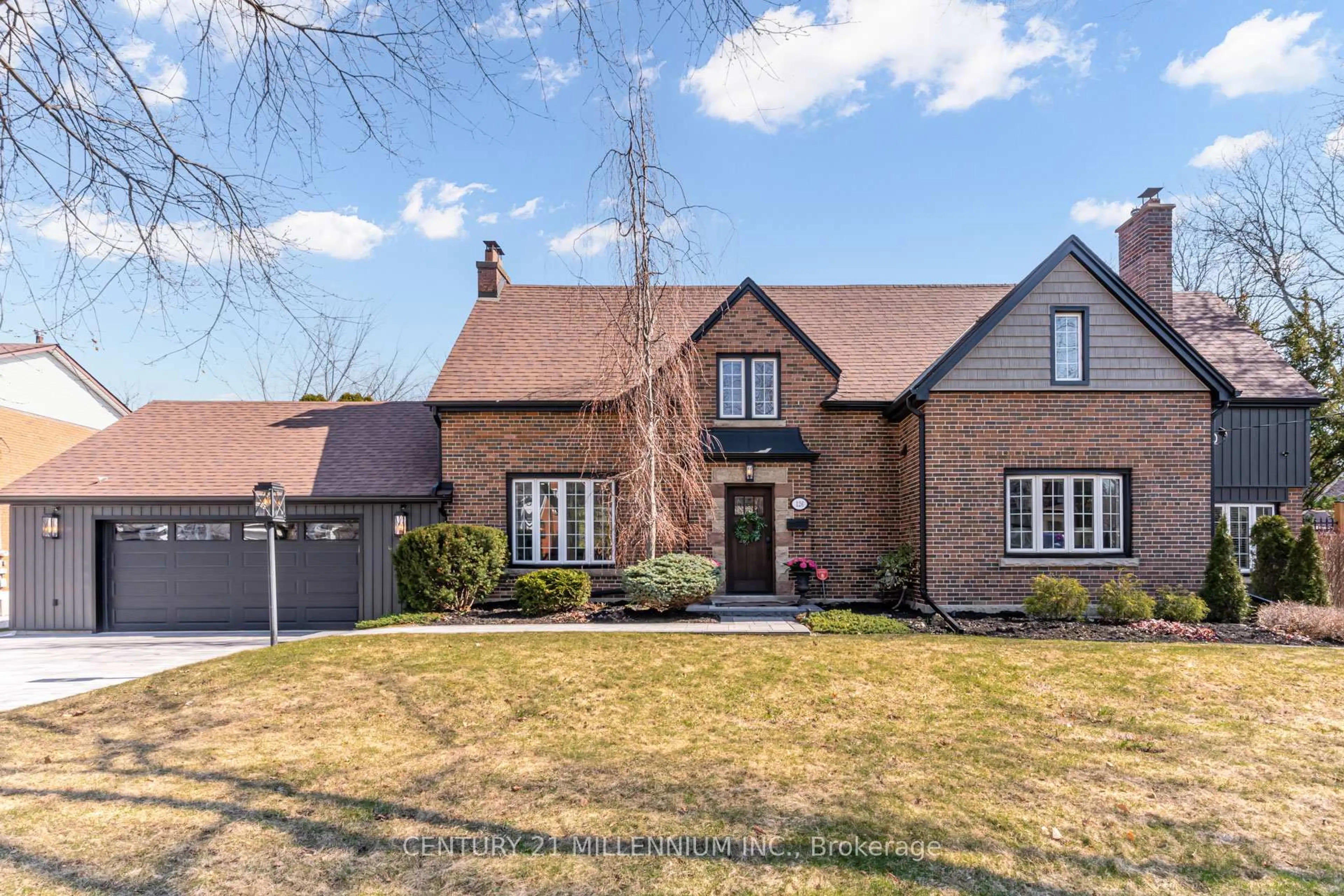 Home with brick exterior material, street for 126 Elizabeth St, Brampton Ontario L6Y 1R5