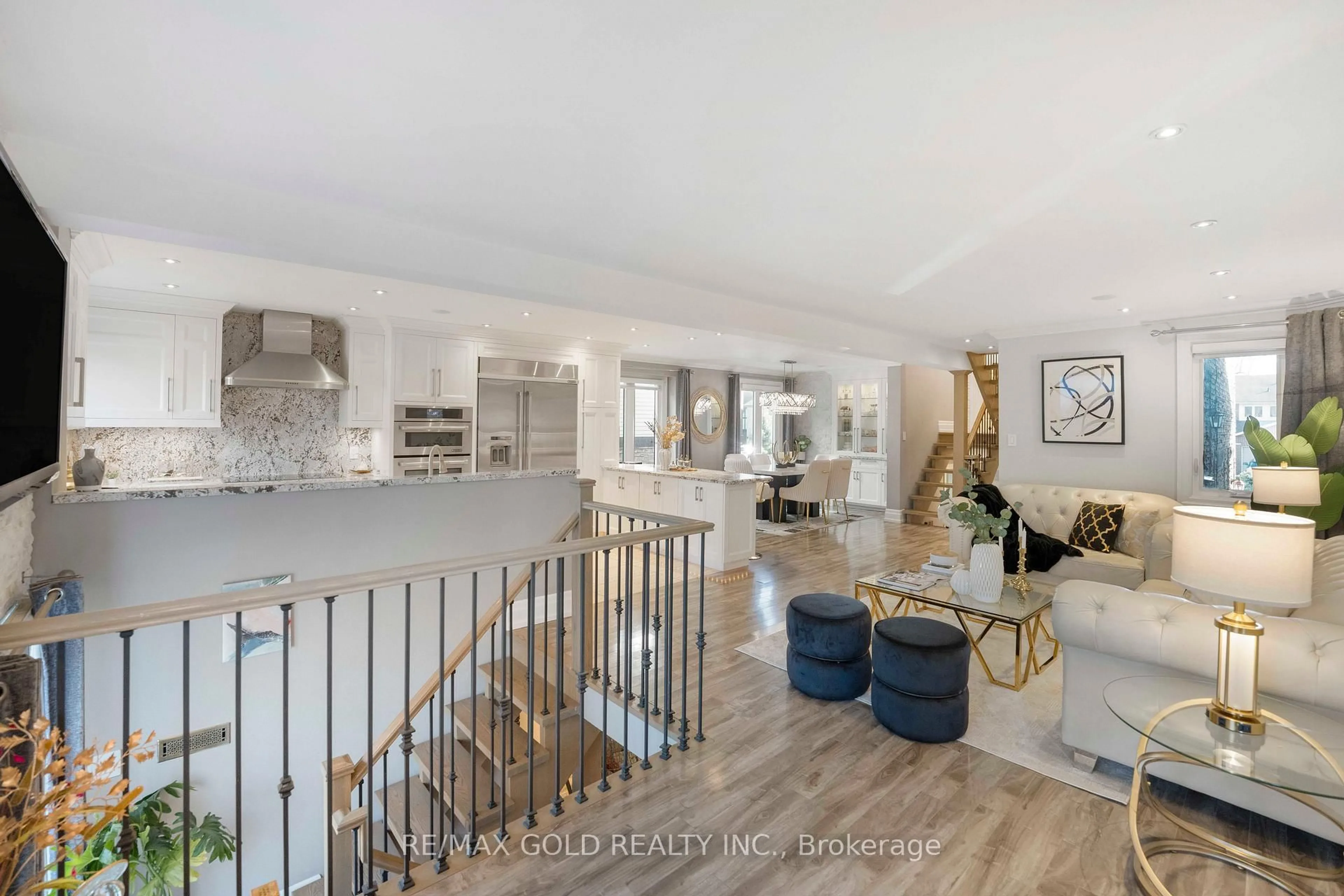 Open concept kitchen, unknown for 4187 Trellis Cres, Mississauga Ontario L5L 2M1