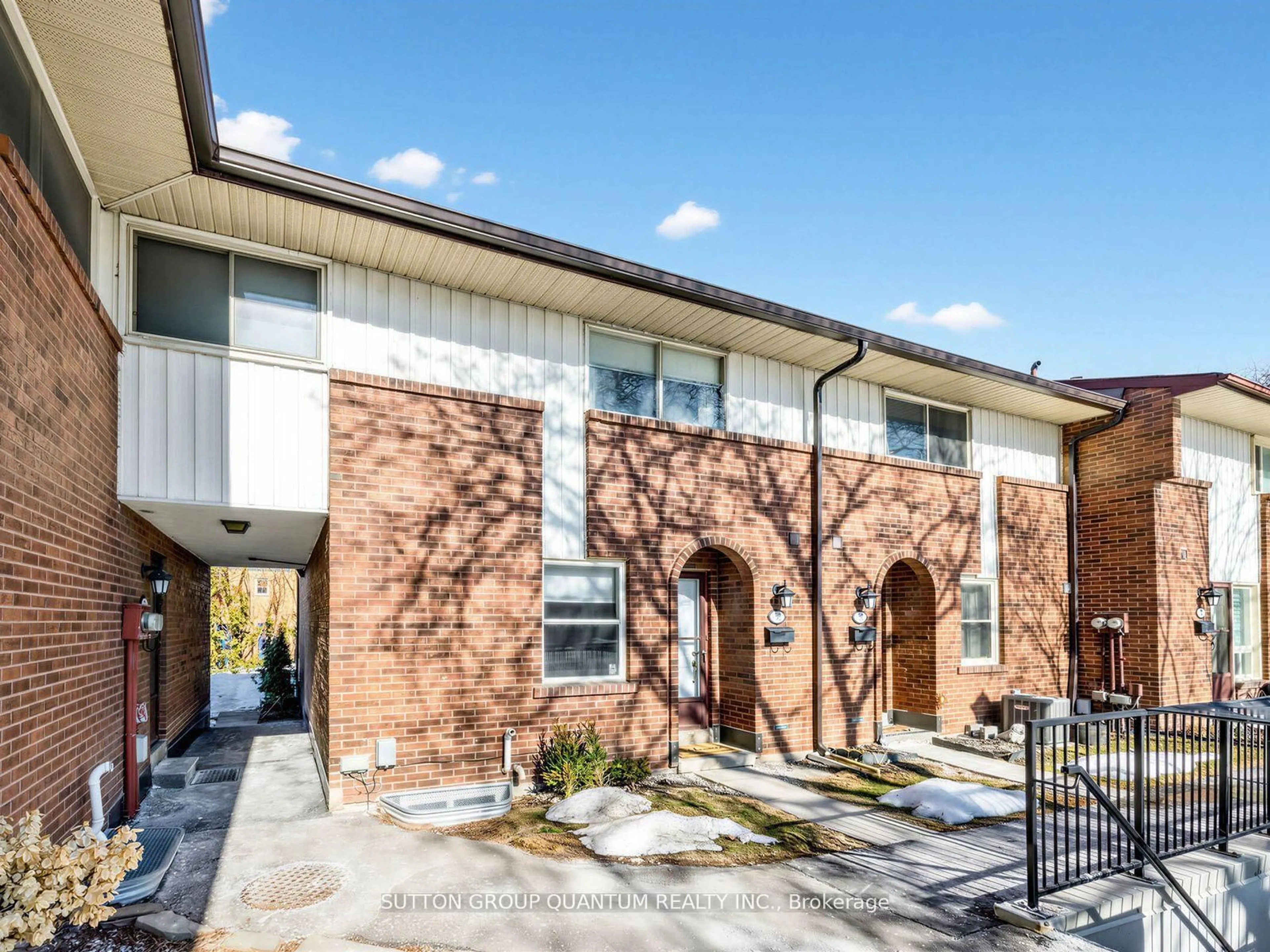 Home with brick exterior material, street for 3665 Flamewood Dr #30, Mississauga Ontario L4Y 3P5