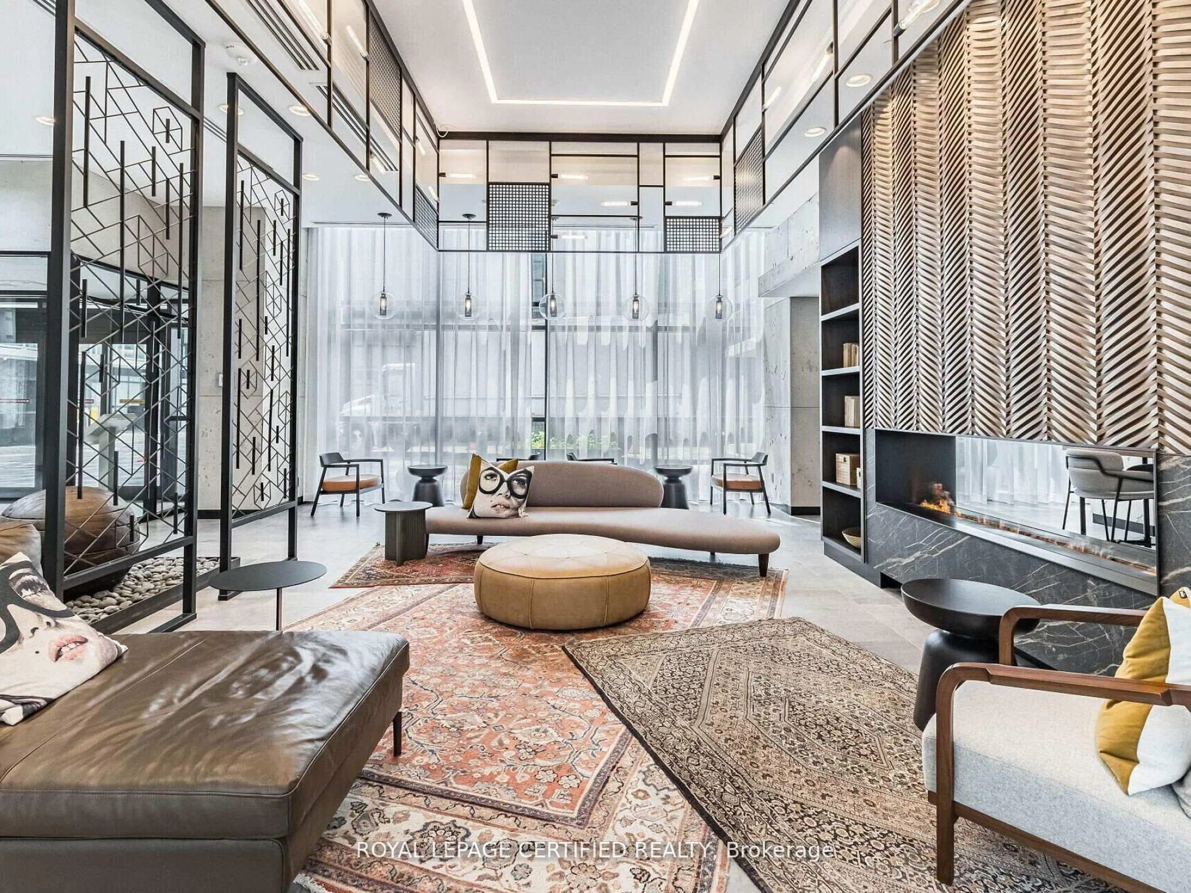 Unknown for 251 Manitoba St #715, Toronto Ontario M8Y 0C7