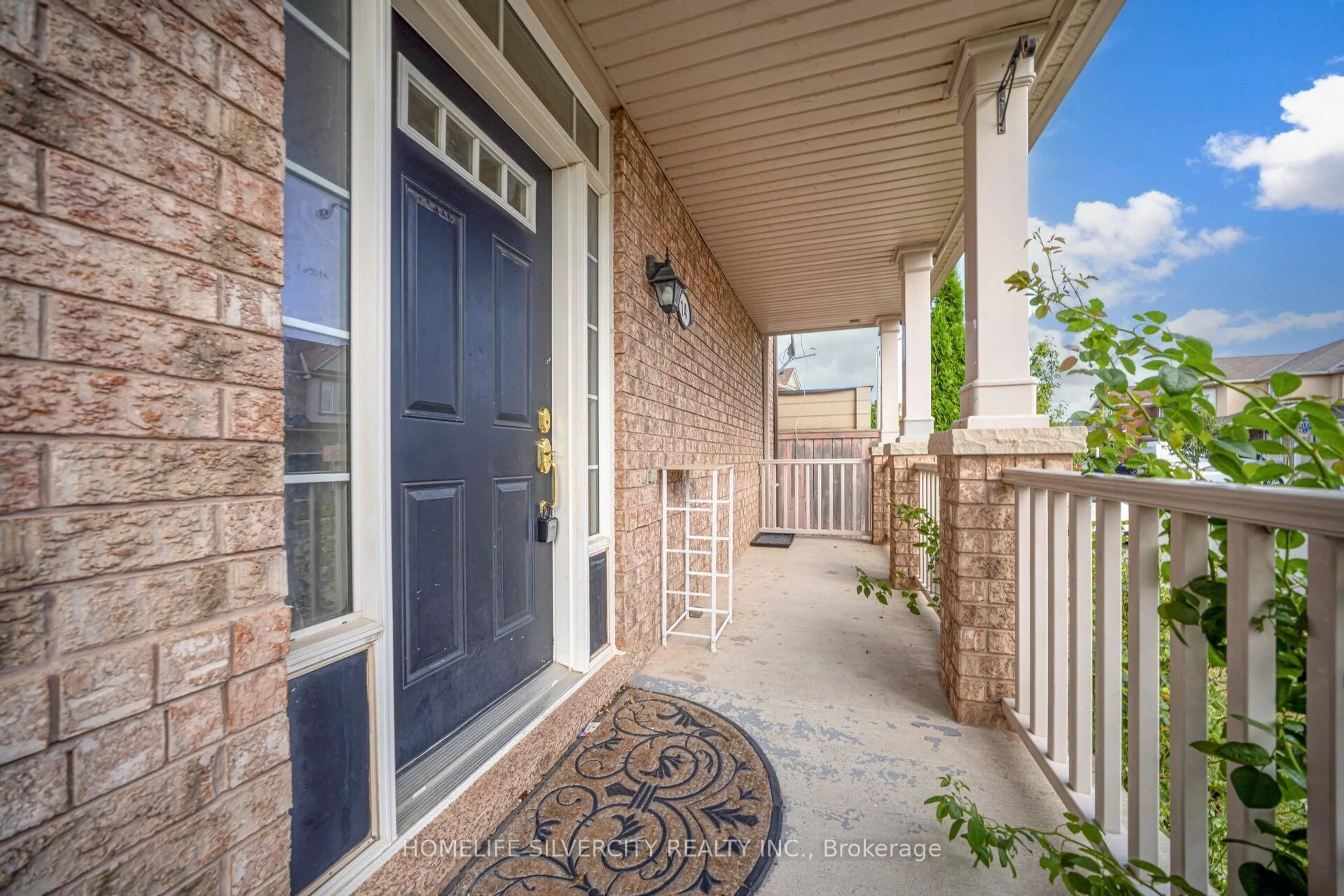 Indoor entryway for 14 Alboreto Way, Brampton Ontario L6X 0N5