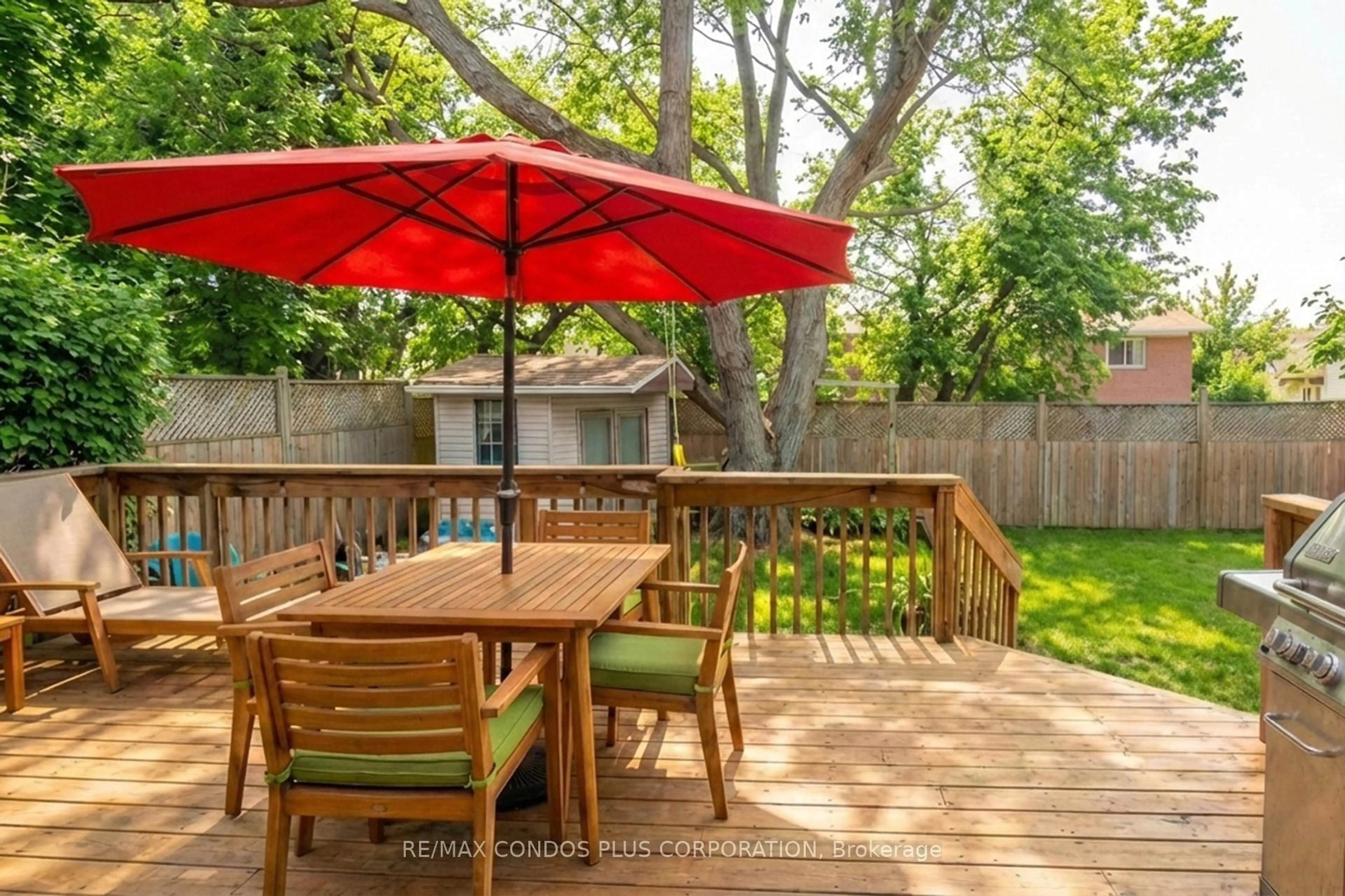 Patio, street for 6956 Cadiz Cres, Mississauga Ontario L5N 1Y4