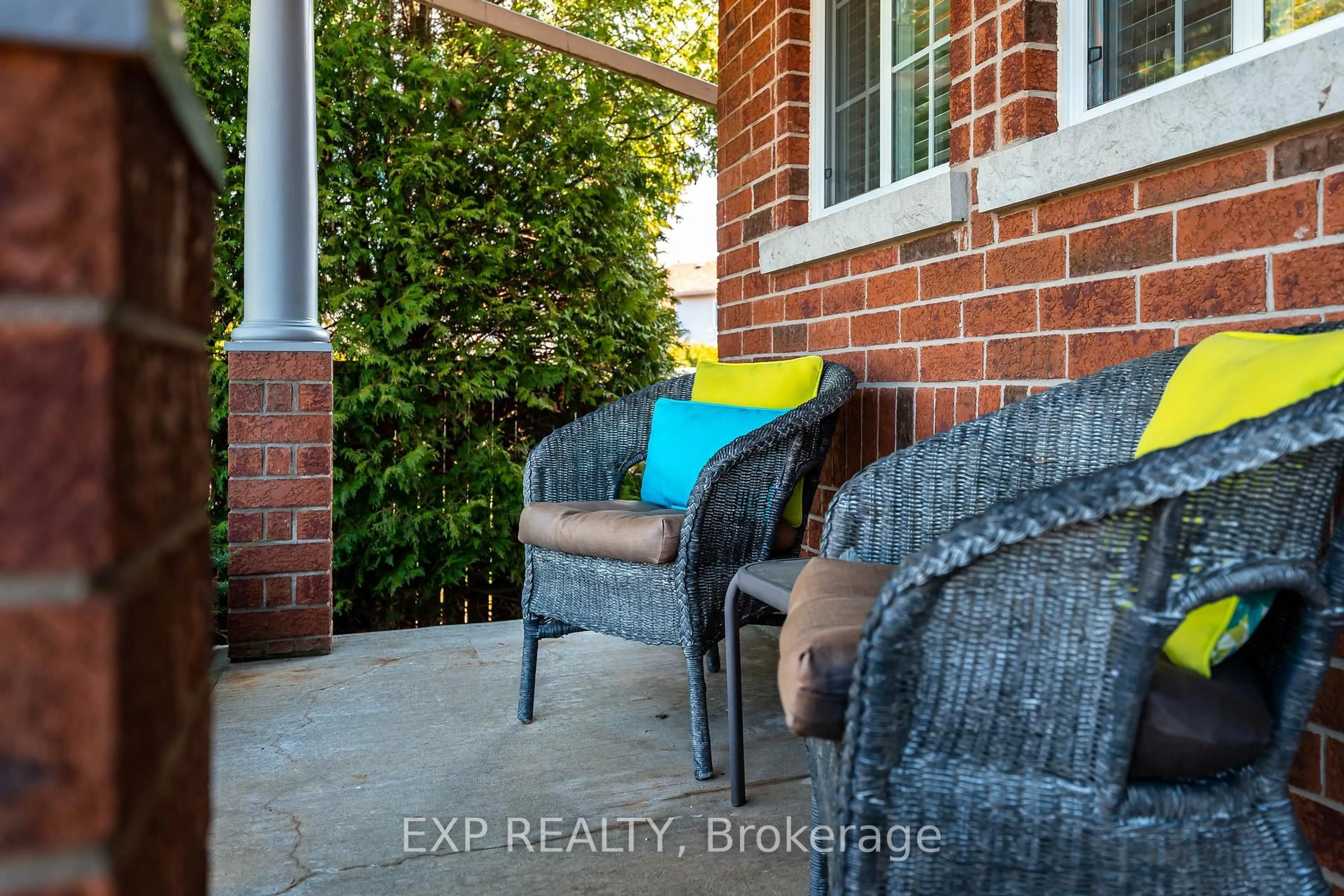 Patio, street for 10 Mckitrick Dr, Orangeville Ontario L9W 5C2