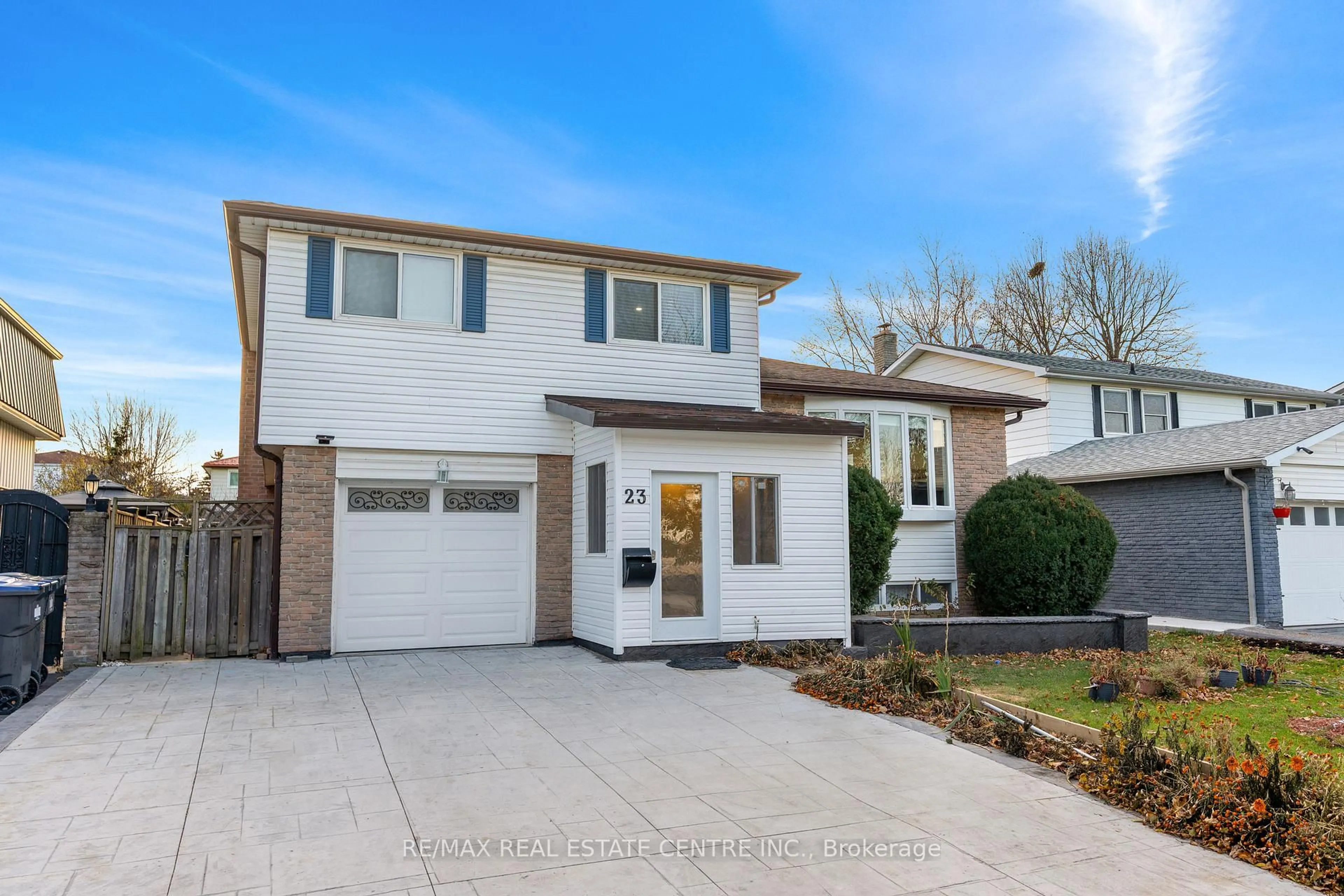 Home with brick exterior material, street for 23 Jefferson Rd, Brampton Ontario L6S 2G6