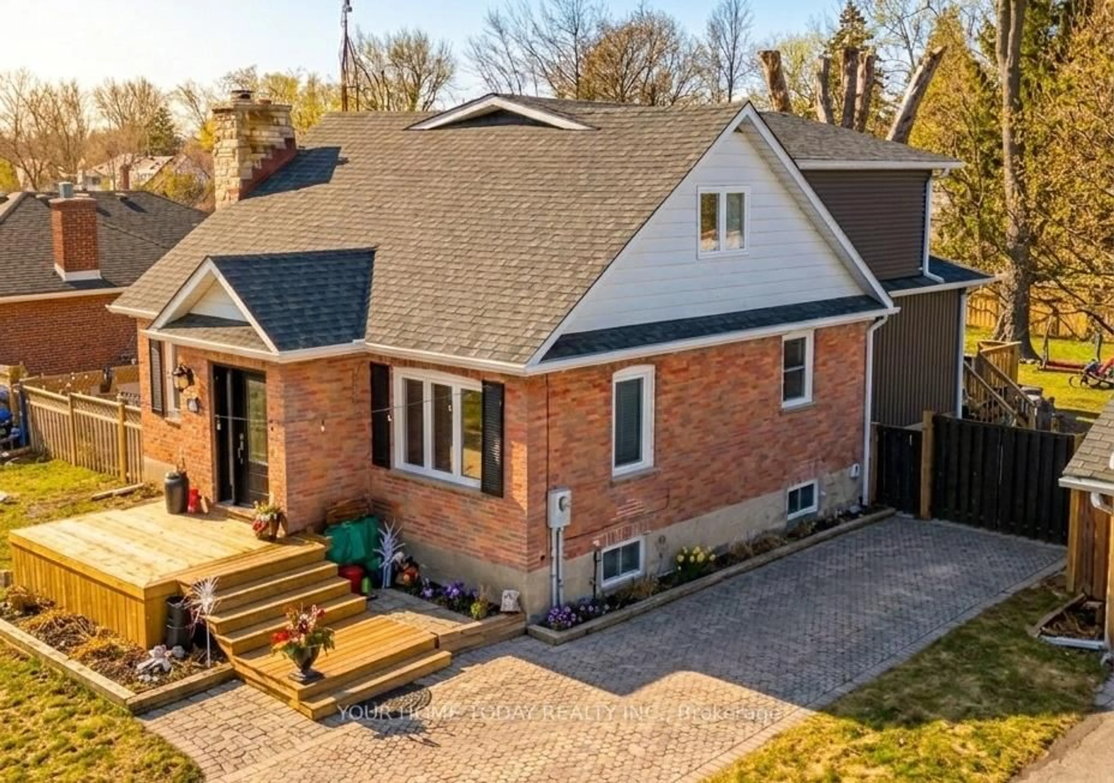 Home with brick exterior material, street for 20 Elgin St, Halton Hills Ontario L7G 3M3