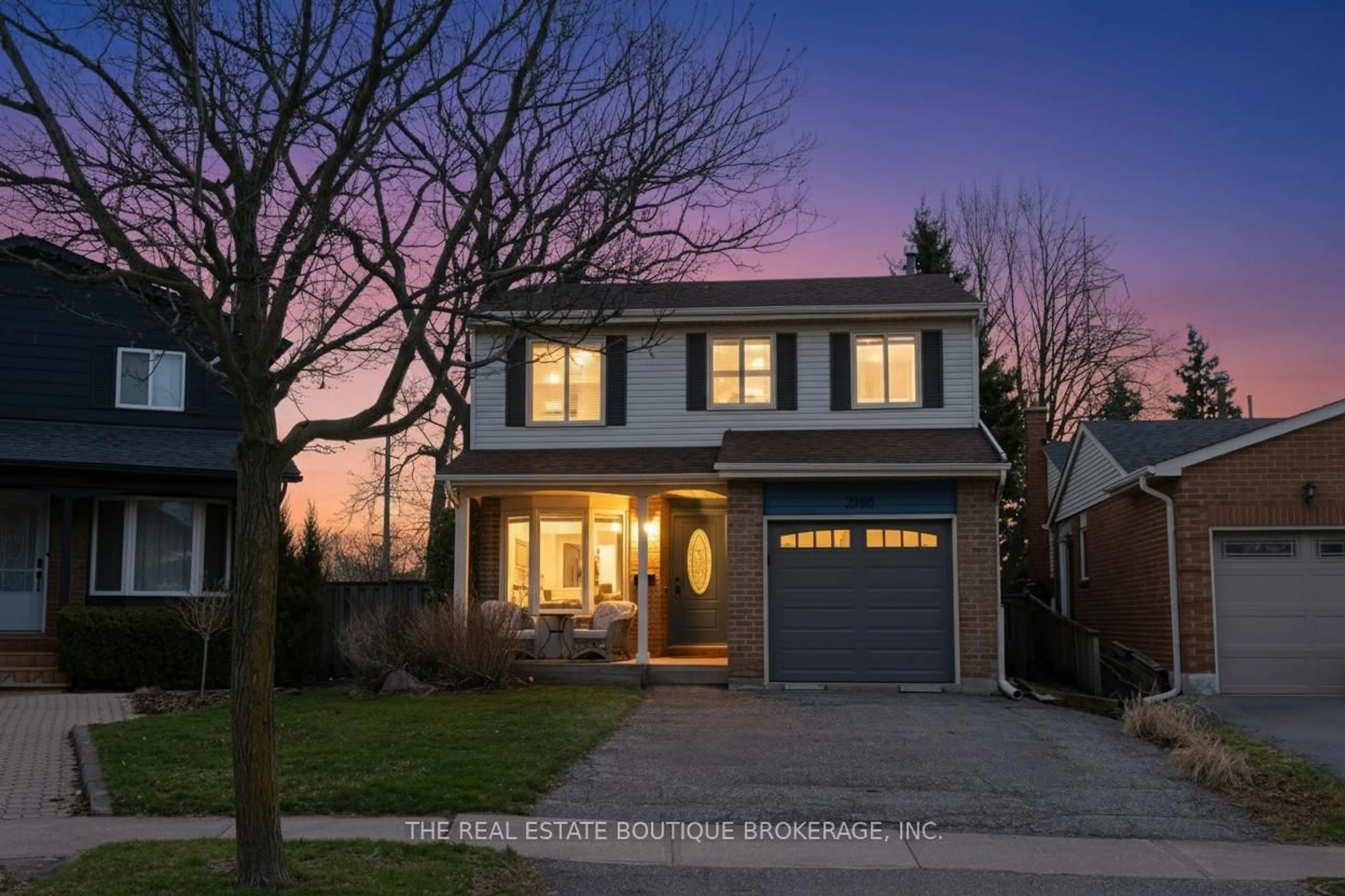 Home with brick exterior material, street for 3200 Greenbough Cres, Burlington Ontario L7M 3B1
