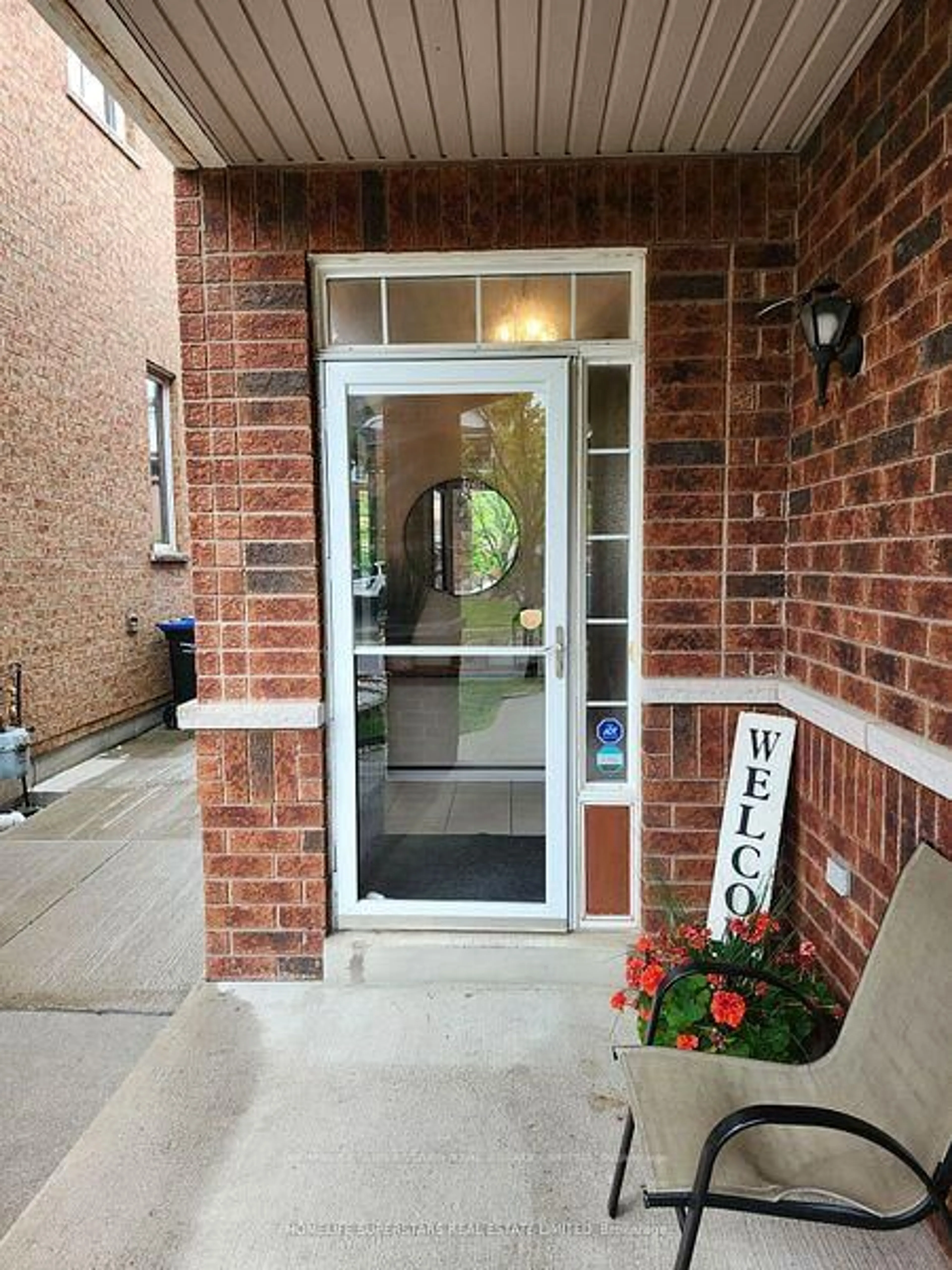 Indoor entryway for 13 Rocky Point Cres, Brampton Ontario L6V 4R7
