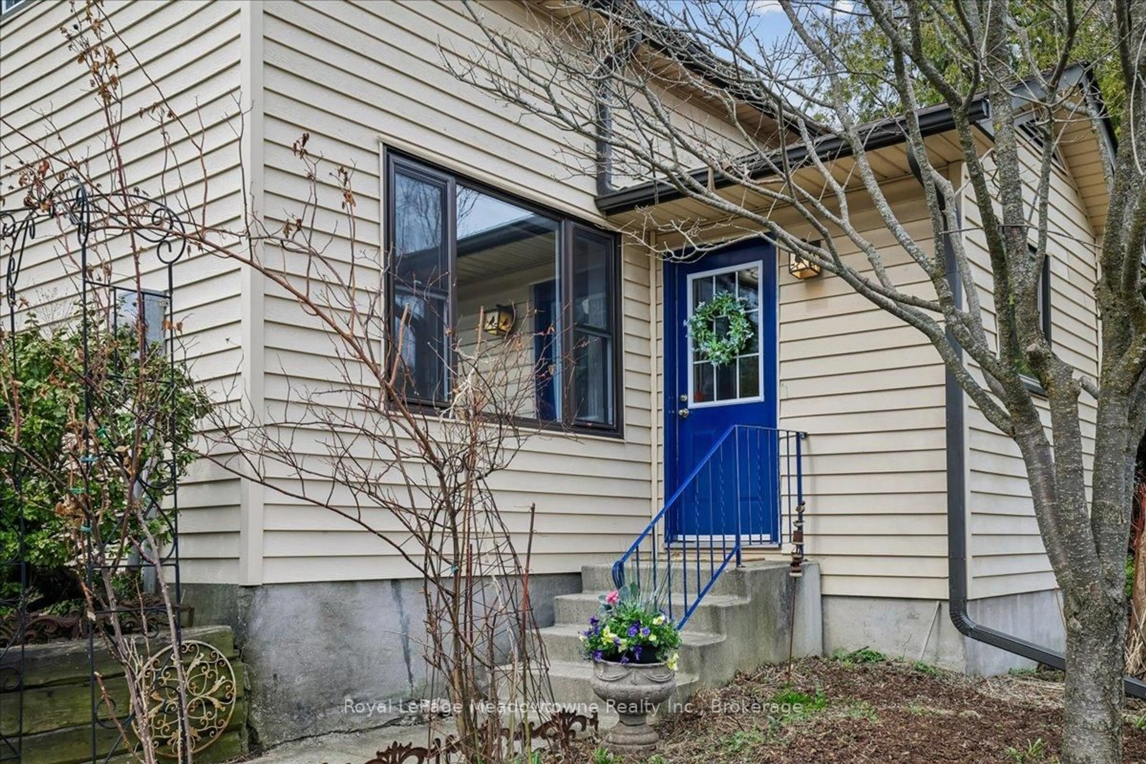 Unknown for 11024 First Line, Milton Ontario L0P 1J0