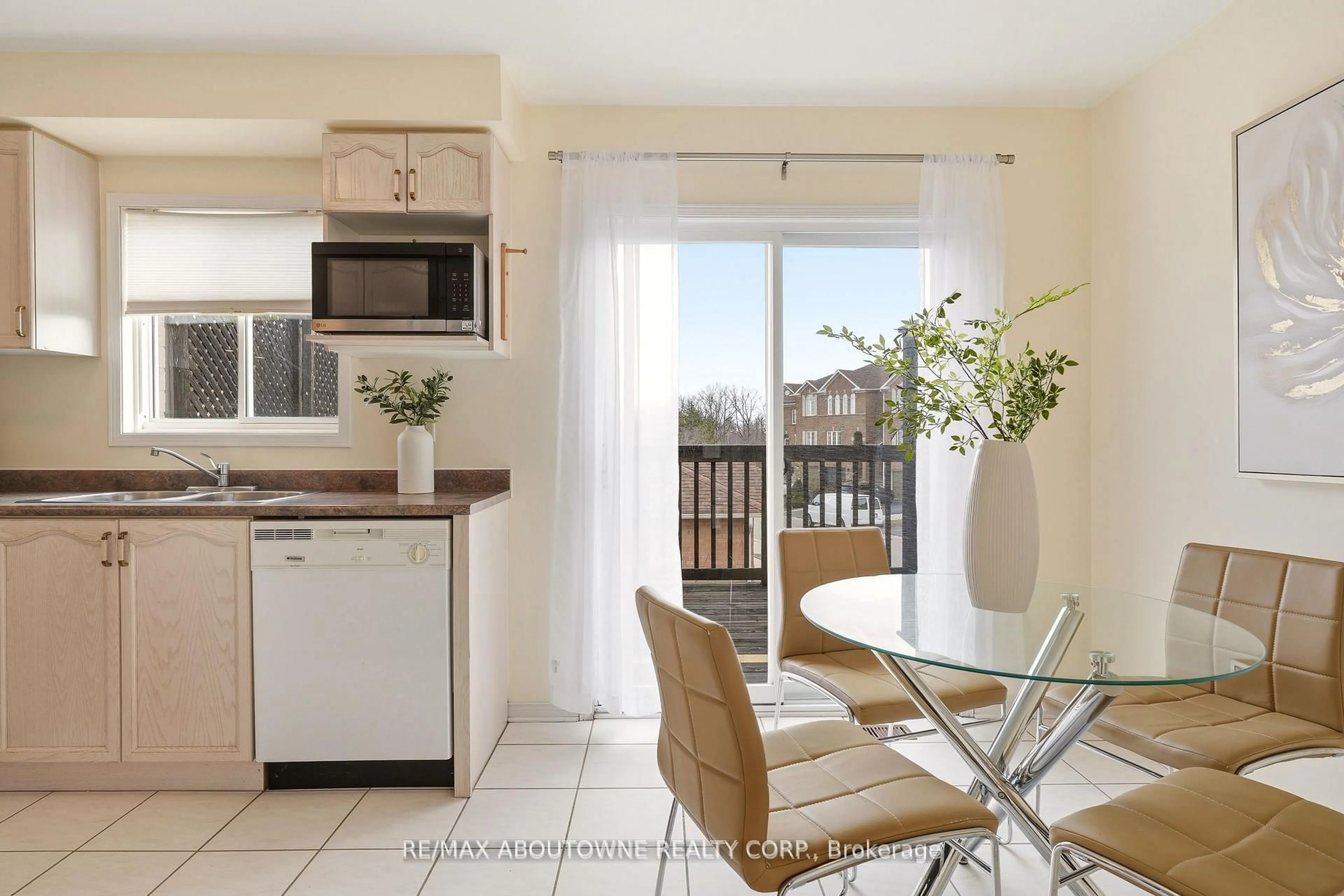 Unknown for 408 Fairgate Way, Oakville Ontario L6H 6Y1