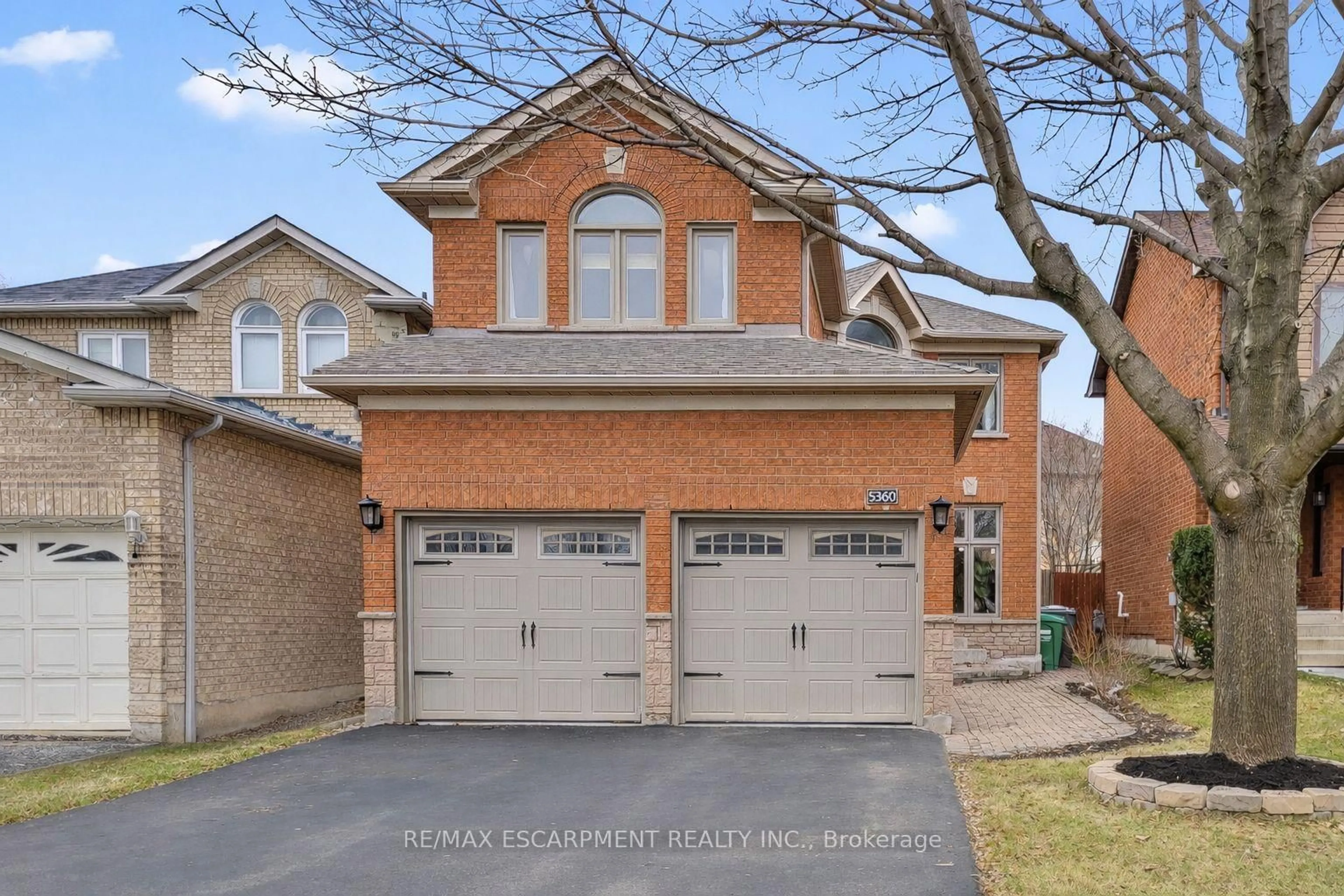 Home with brick exterior material, street for 5360 Landsborough Ave, Mississauga Ontario L5R 3X1